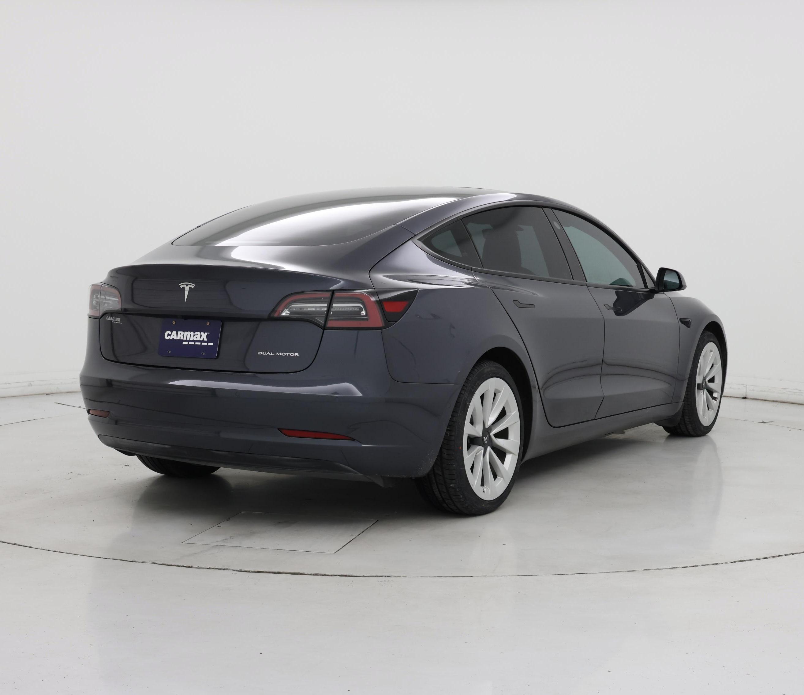 Thumbnail: 2022 Tesla Model 3 - 8