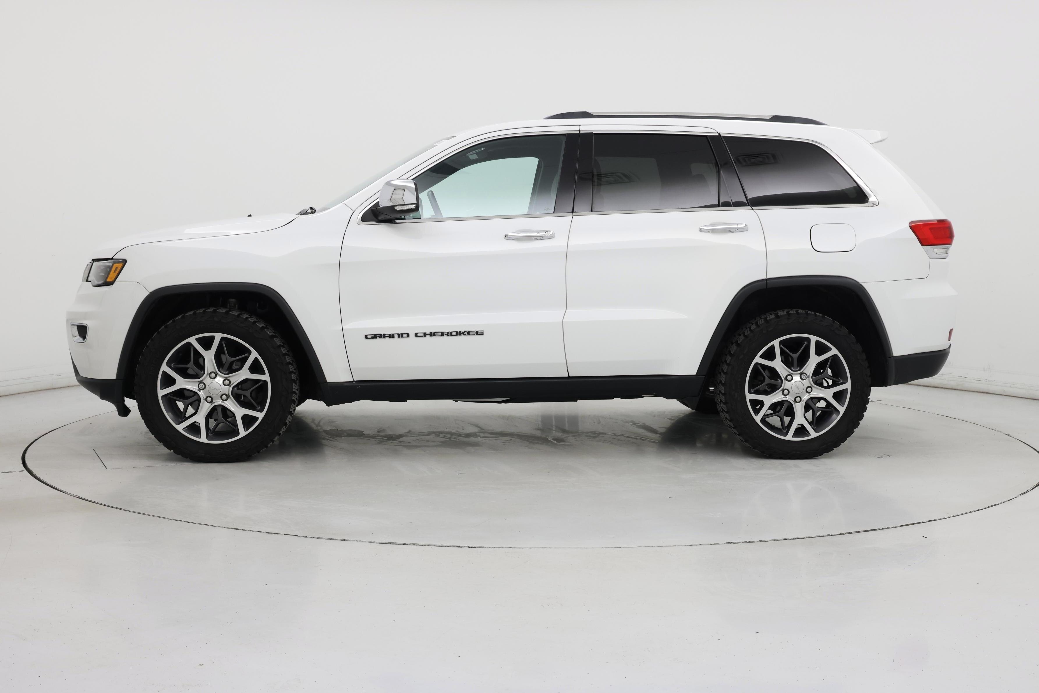 Thumbnail: 2019 Jeep Grand Cherokee - 3