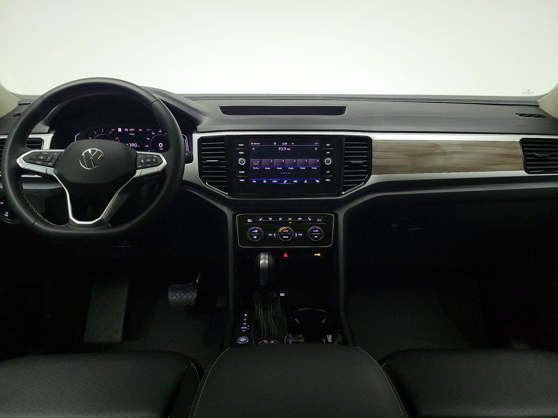 Thumbnail: 2023 Volkswagen Atlas - 9