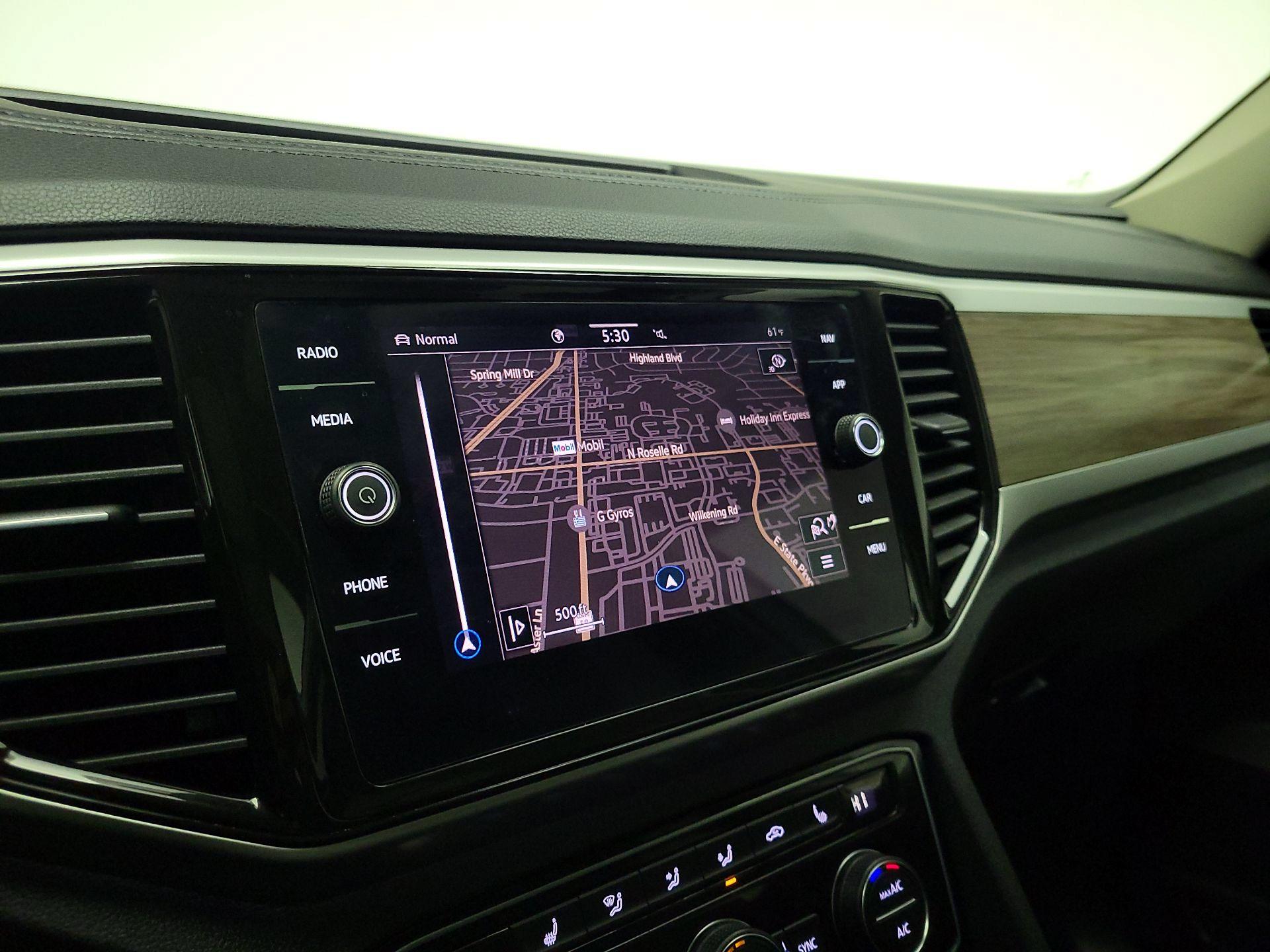 Thumbnail: 2023 Volkswagen Atlas - 14