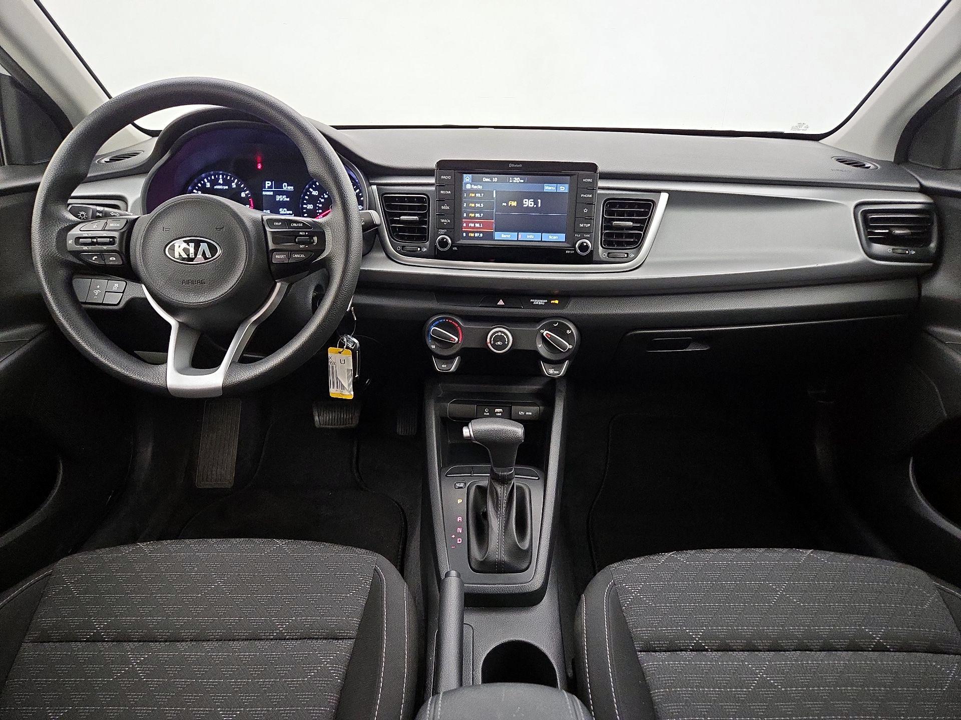 Thumbnail: 2020 Kia Rio - 9