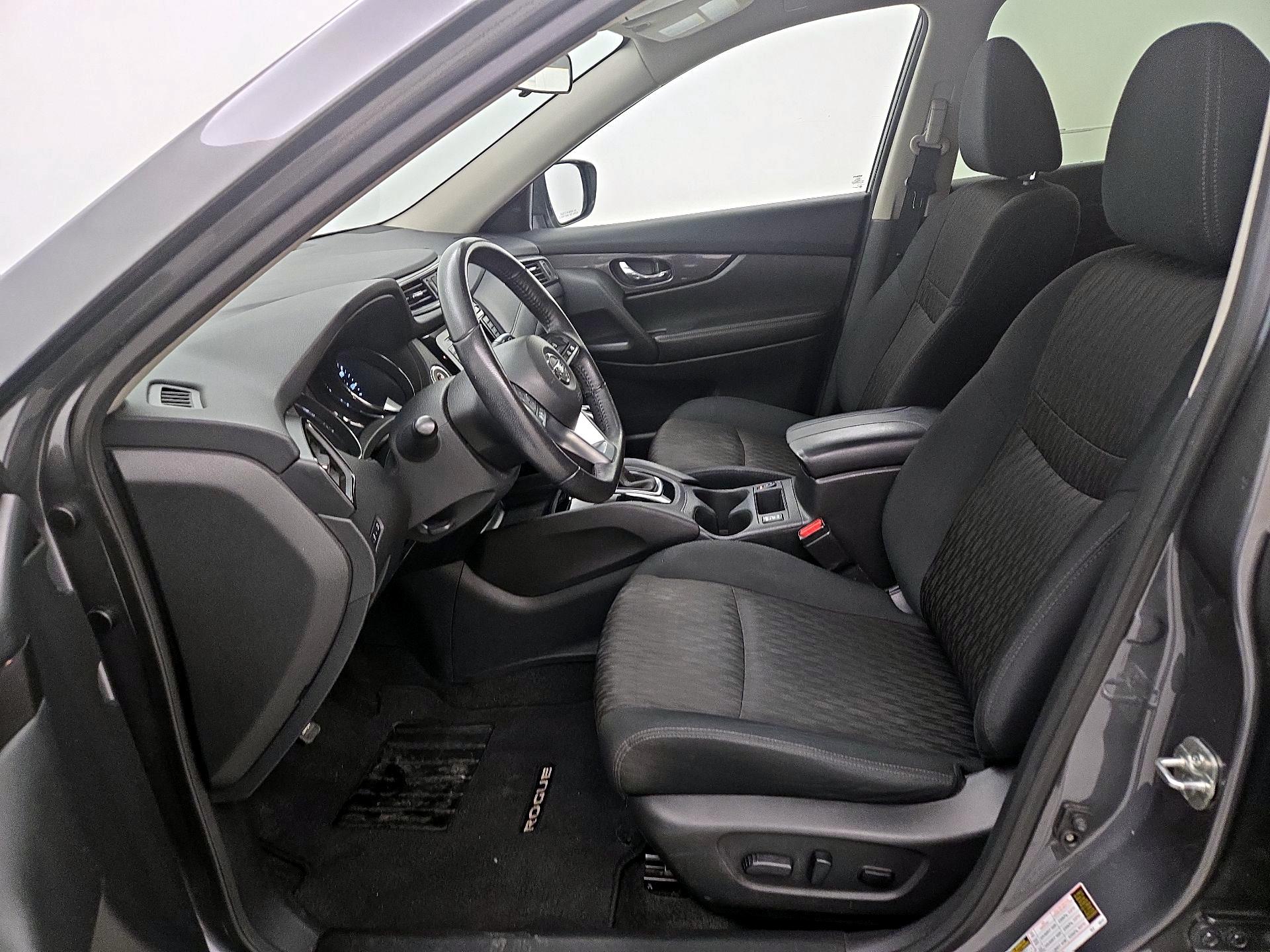 Thumbnail: 2019 Nissan Rogue - 11