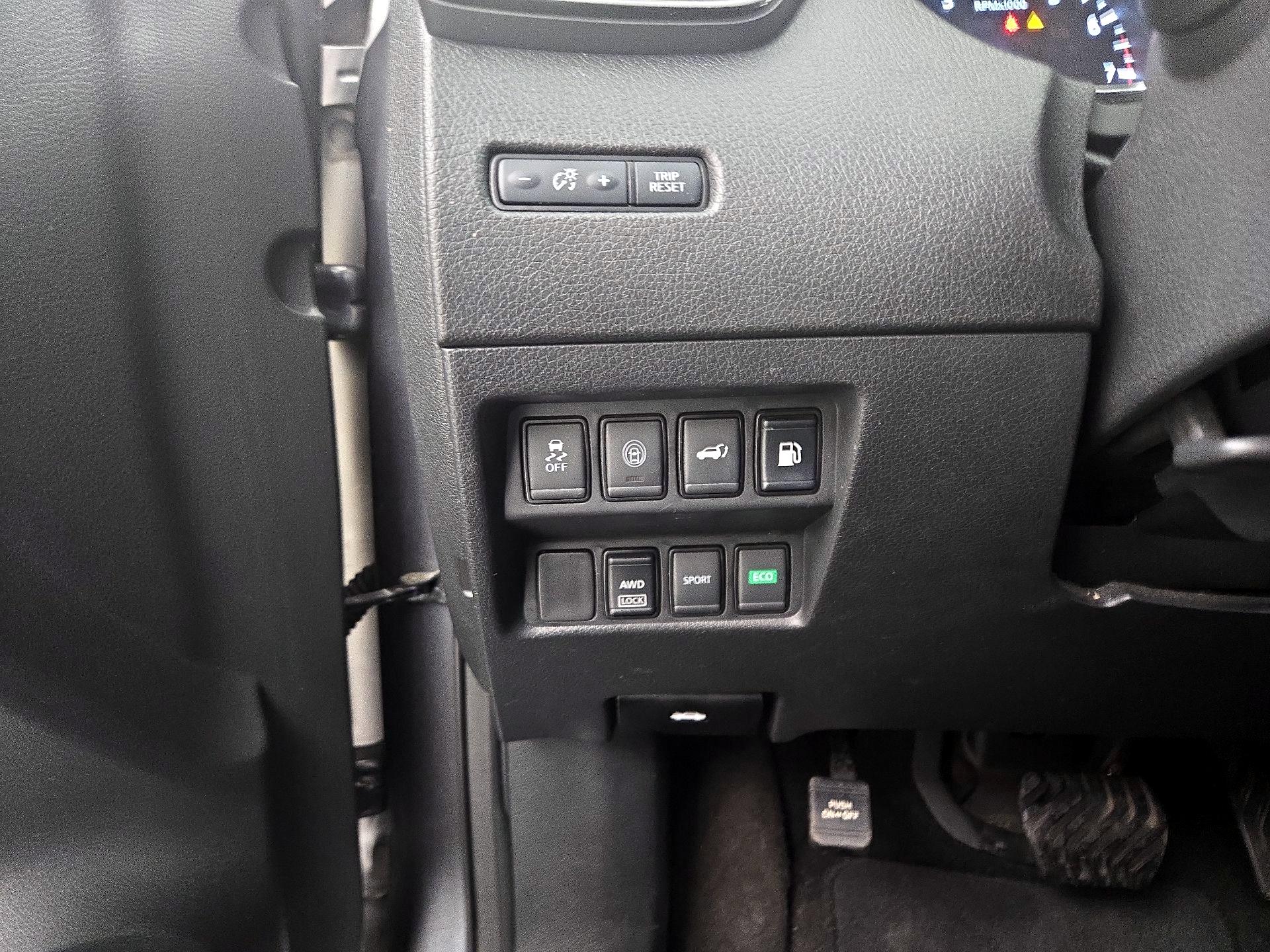 Thumbnail: 2019 Nissan Rogue - 13