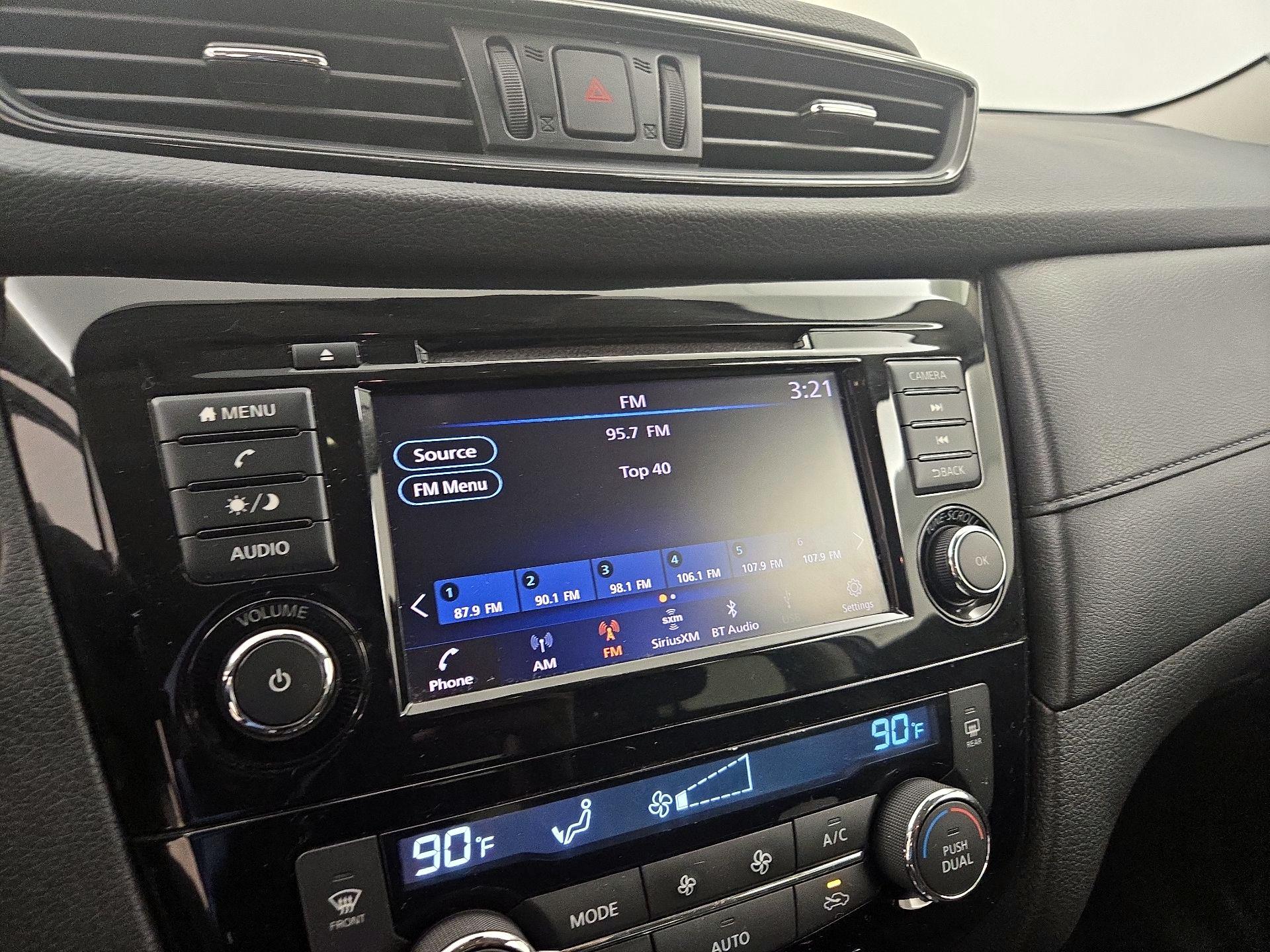 Thumbnail: 2019 Nissan Rogue - 15