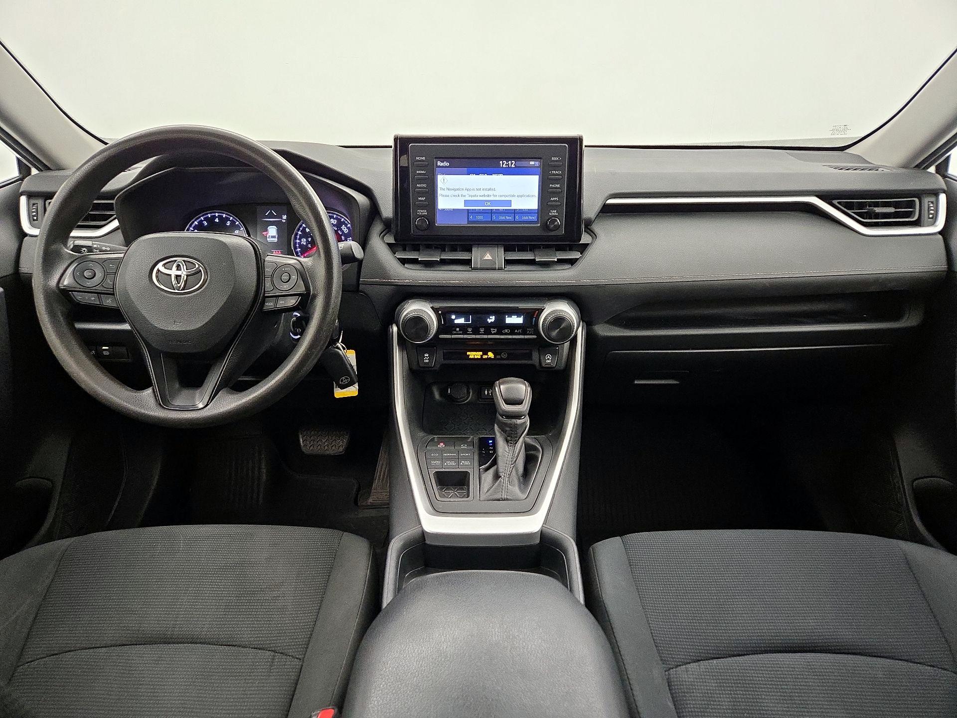 Thumbnail: 2019 Toyota RAV4 - 9