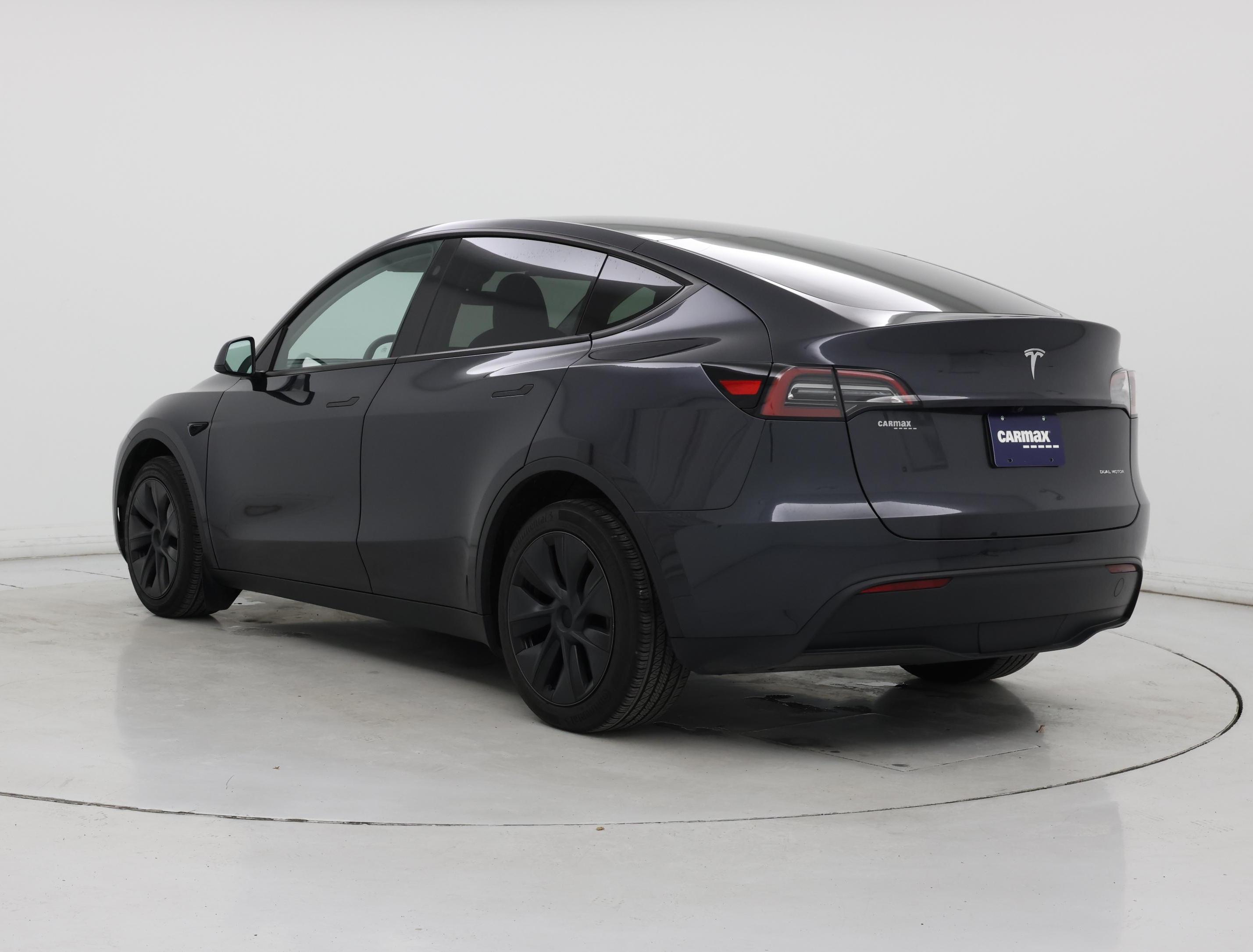 Thumbnail: 2025 Tesla Model Y - 2
