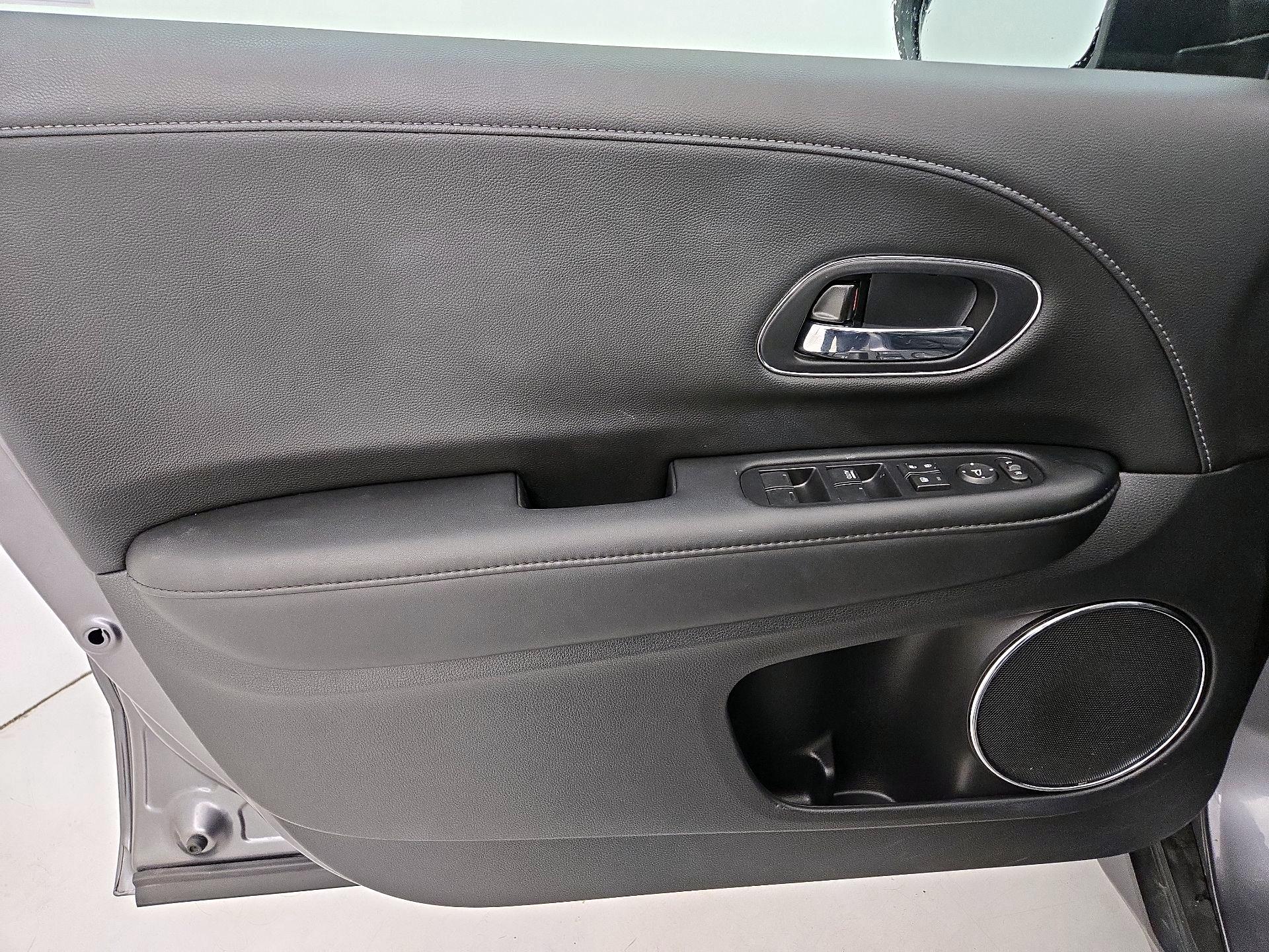 Thumbnail: 2022 Honda HR-V - 12