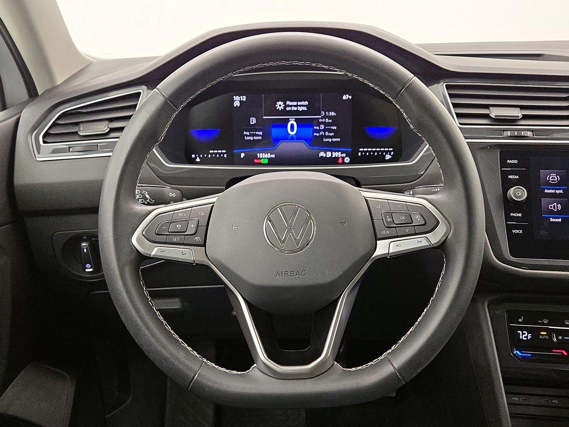 Thumbnail: 2023 Volkswagen Tiguan - 10