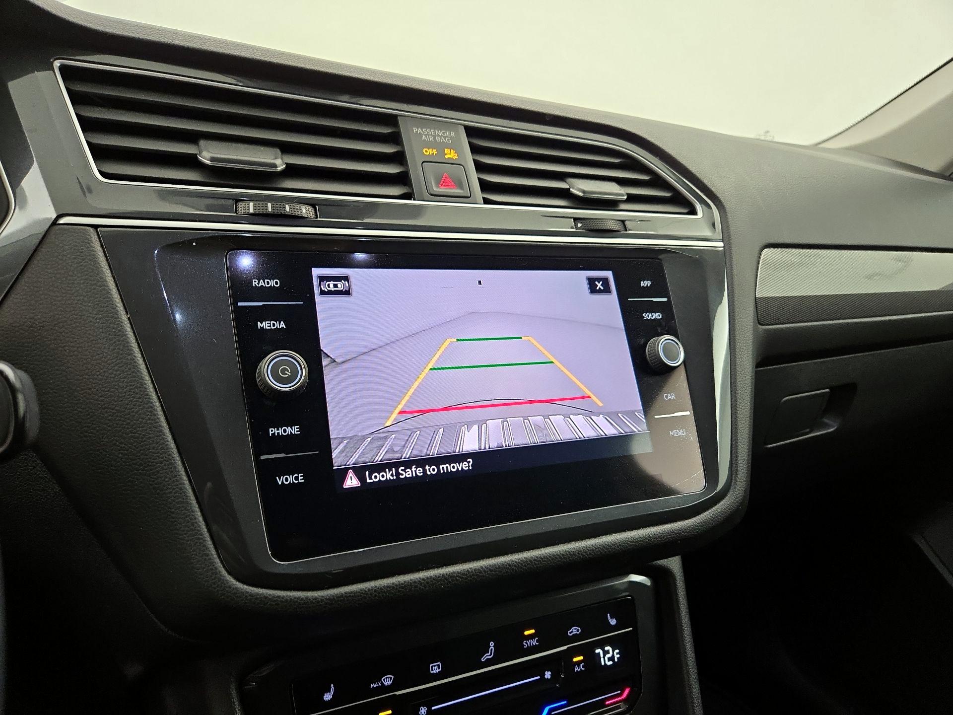 Thumbnail: 2023 Volkswagen Tiguan - 14