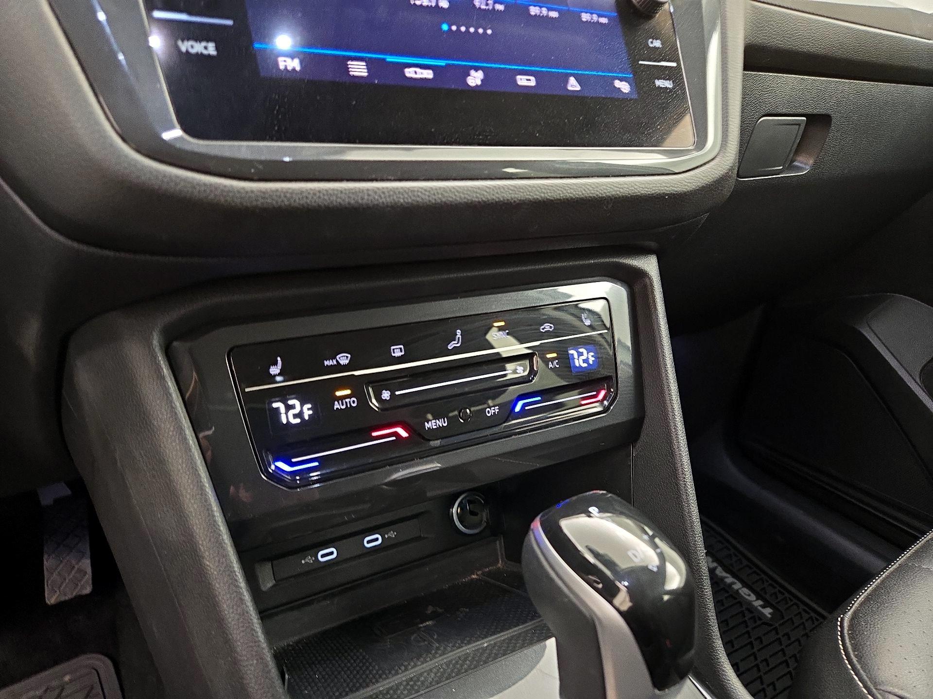 Thumbnail: 2023 Volkswagen Tiguan - 16