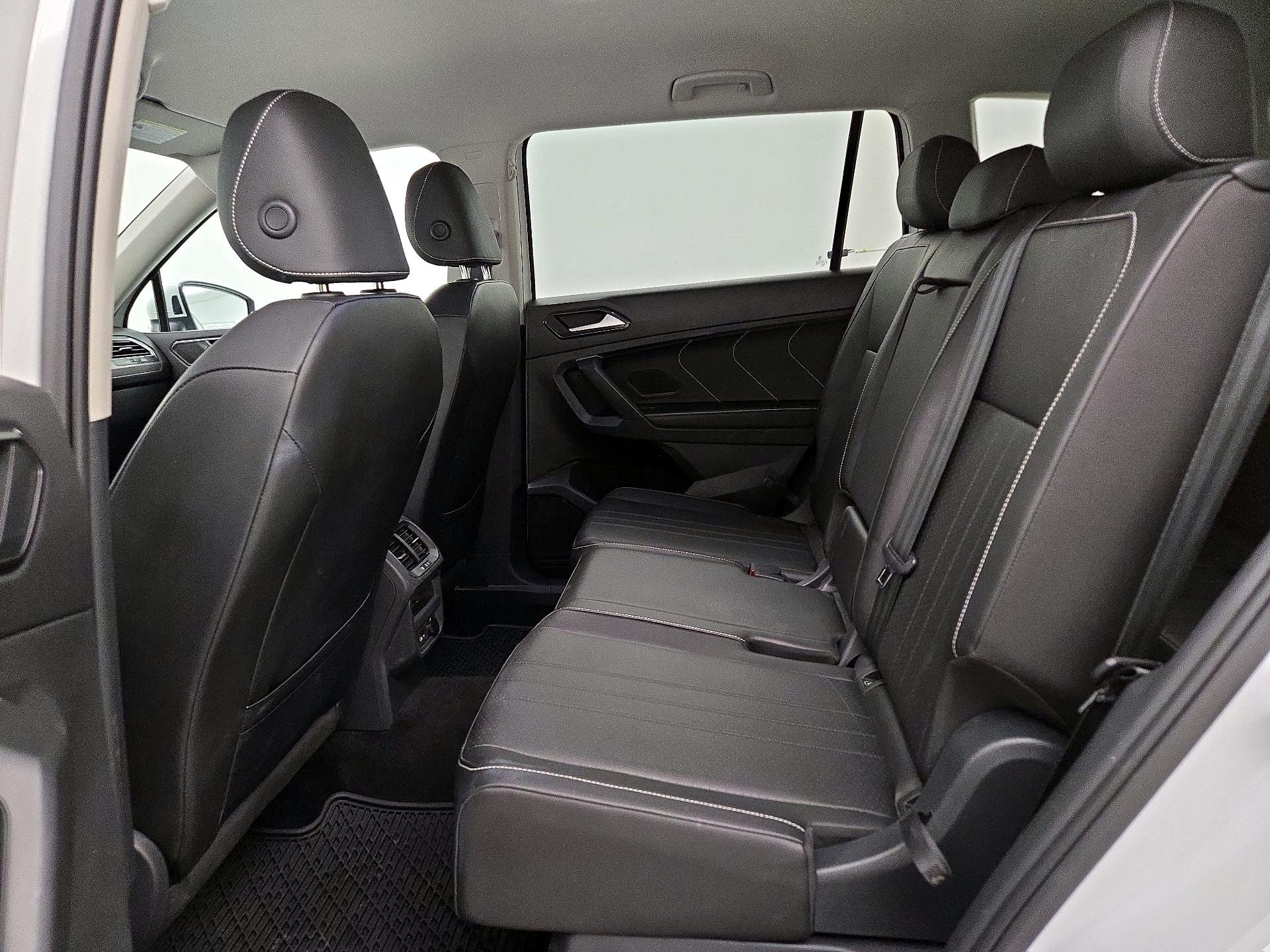 Thumbnail: 2023 Volkswagen Tiguan - 19