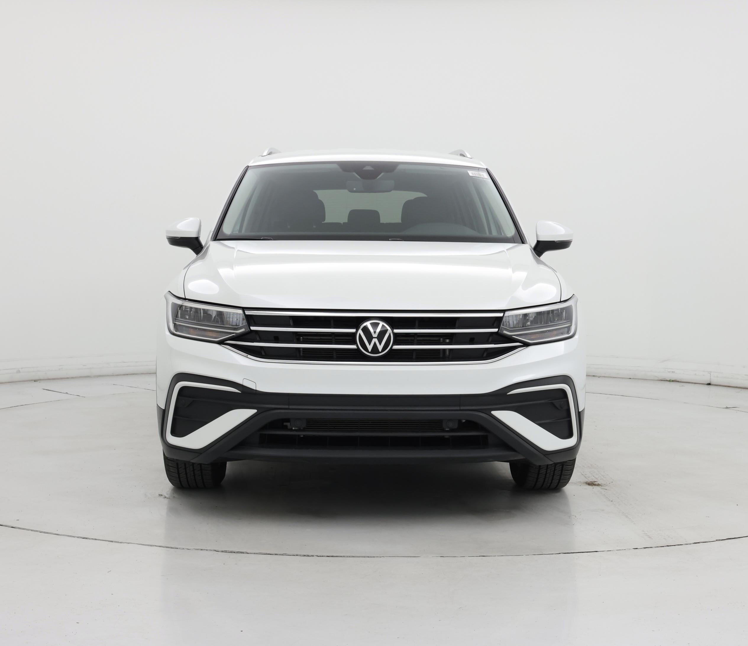 Thumbnail: 2023 Volkswagen Tiguan - 5