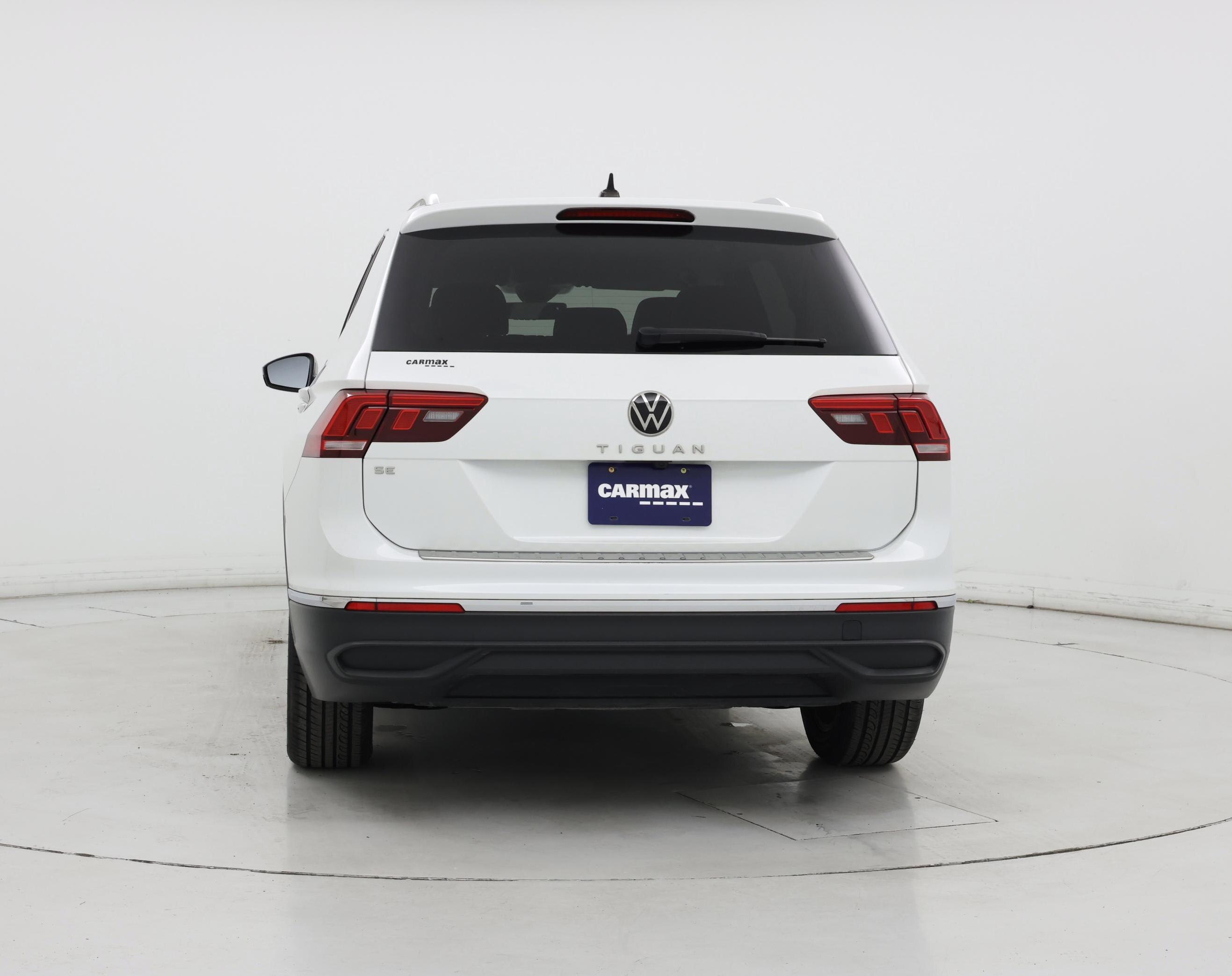 Thumbnail: 2023 Volkswagen Tiguan - 6