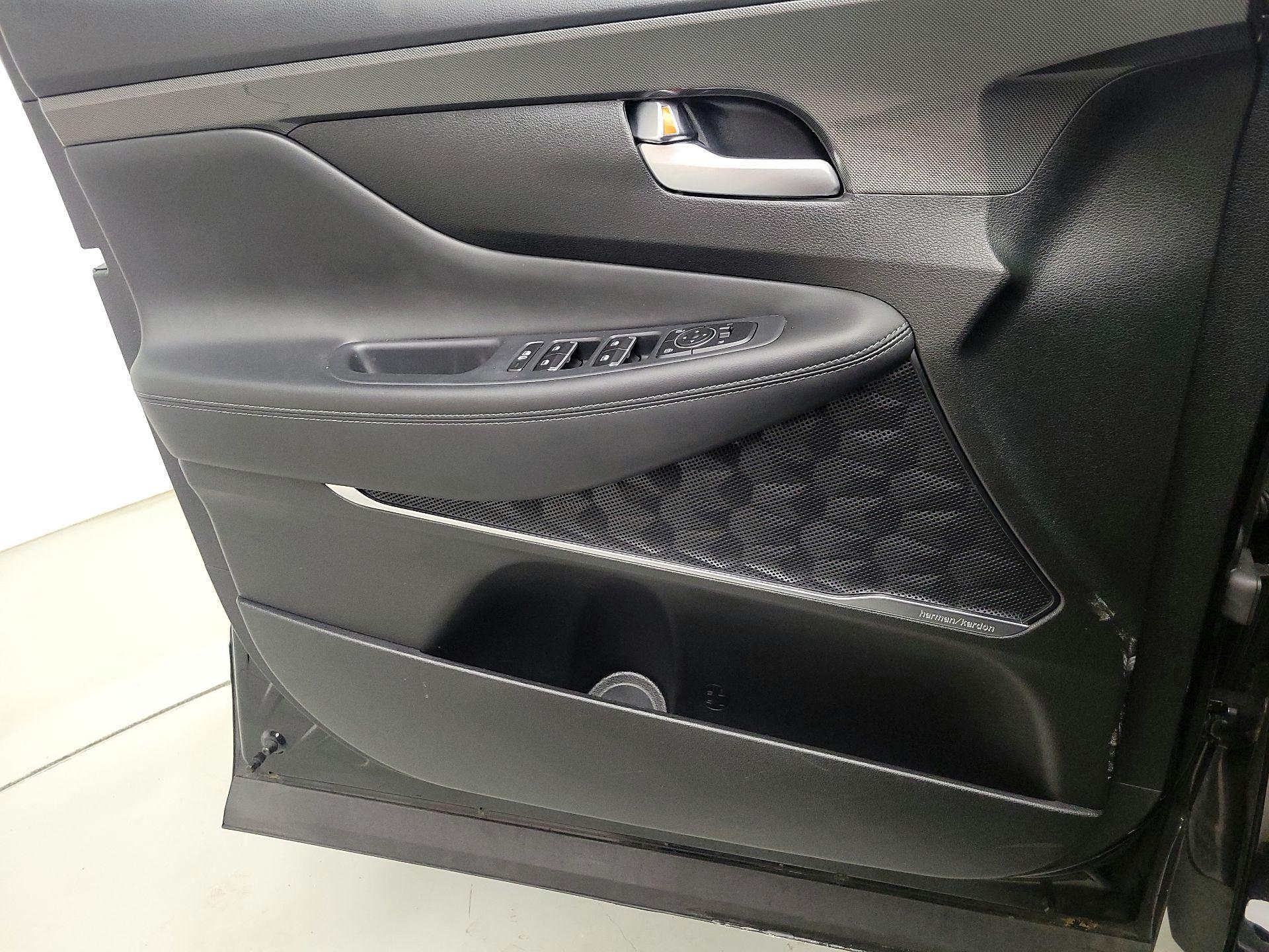 Thumbnail: 2022 Hyundai Santa Fe - 12