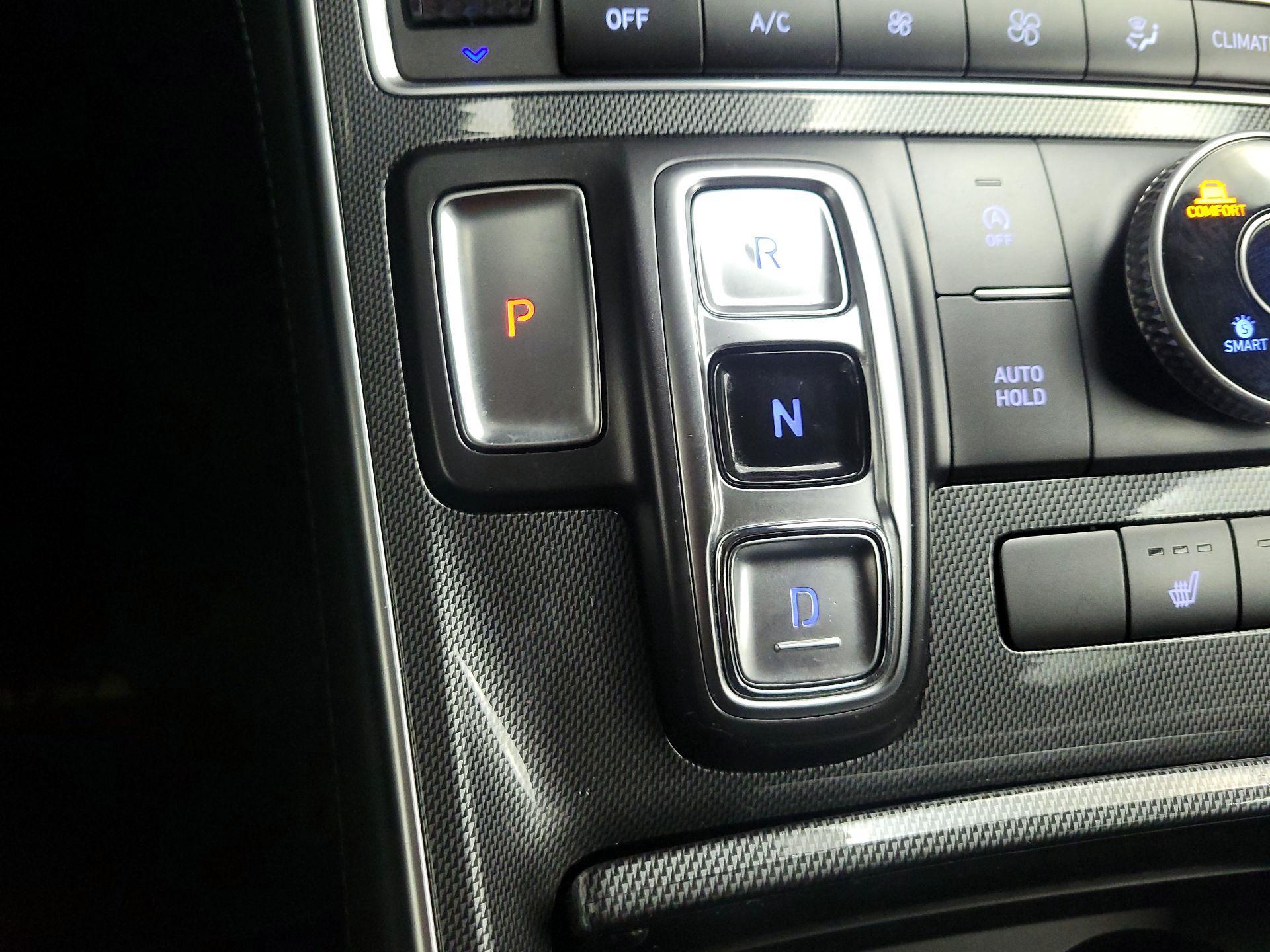 Thumbnail: 2022 Hyundai Santa Fe - 15