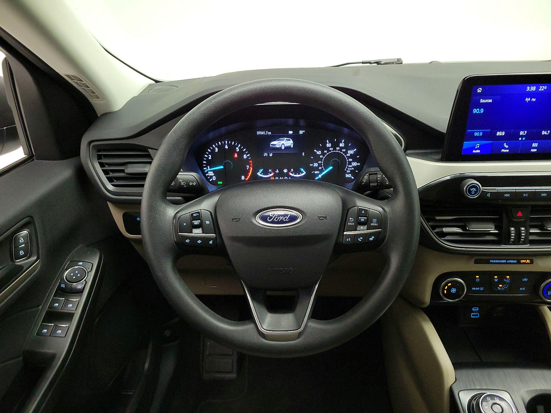 Thumbnail: 2022 Ford Escape - 10