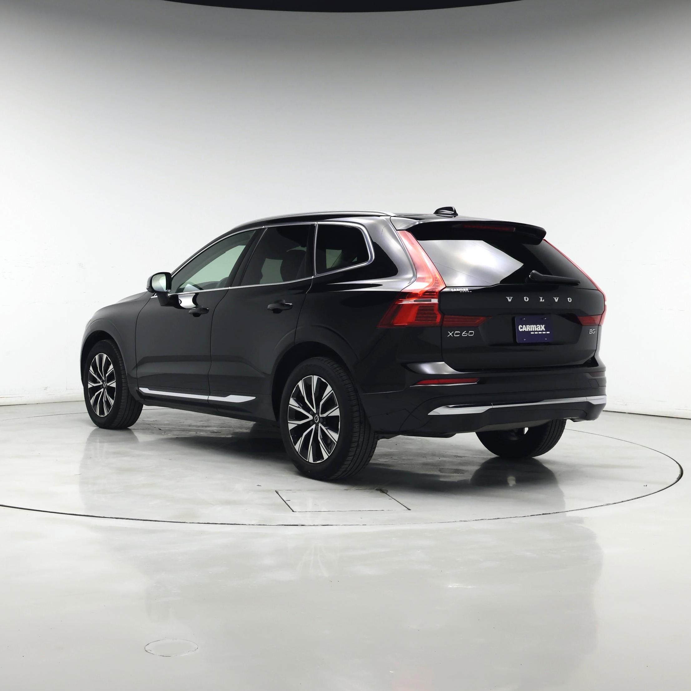 Thumbnail: 2023 Volvo XC60 - 2