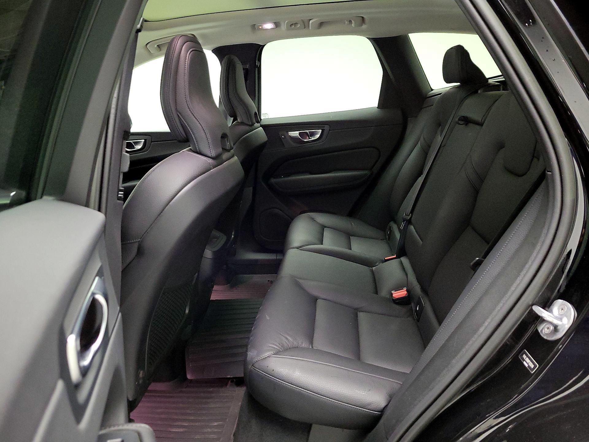 Thumbnail: 2023 Volvo XC60 - 19