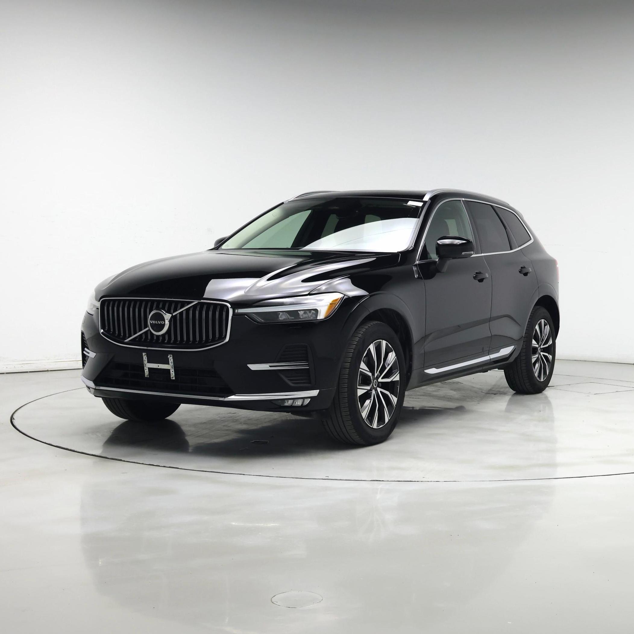 Thumbnail: 2023 Volvo XC60 - 4