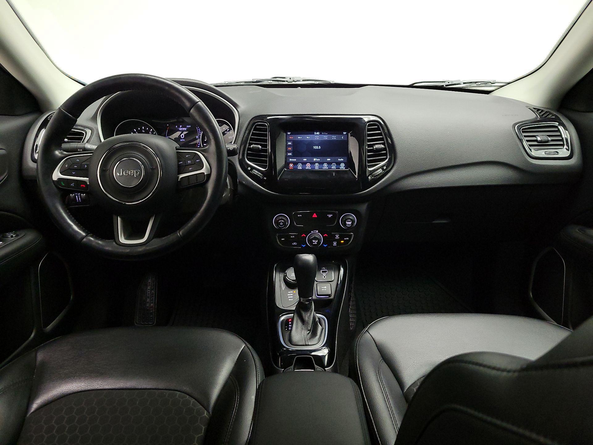 Thumbnail: 2020 Jeep Compass - 9