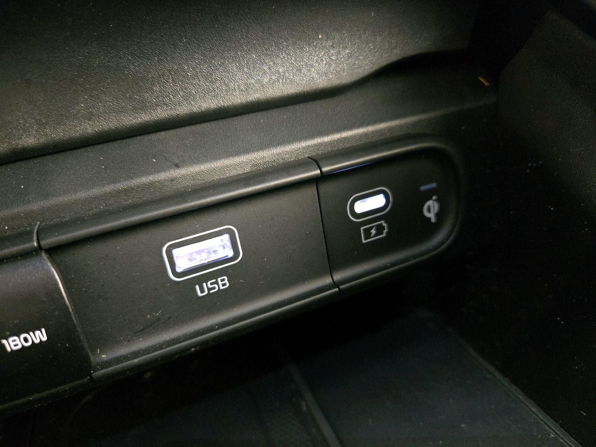 Thumbnail: 2024 Kia Telluride - 19