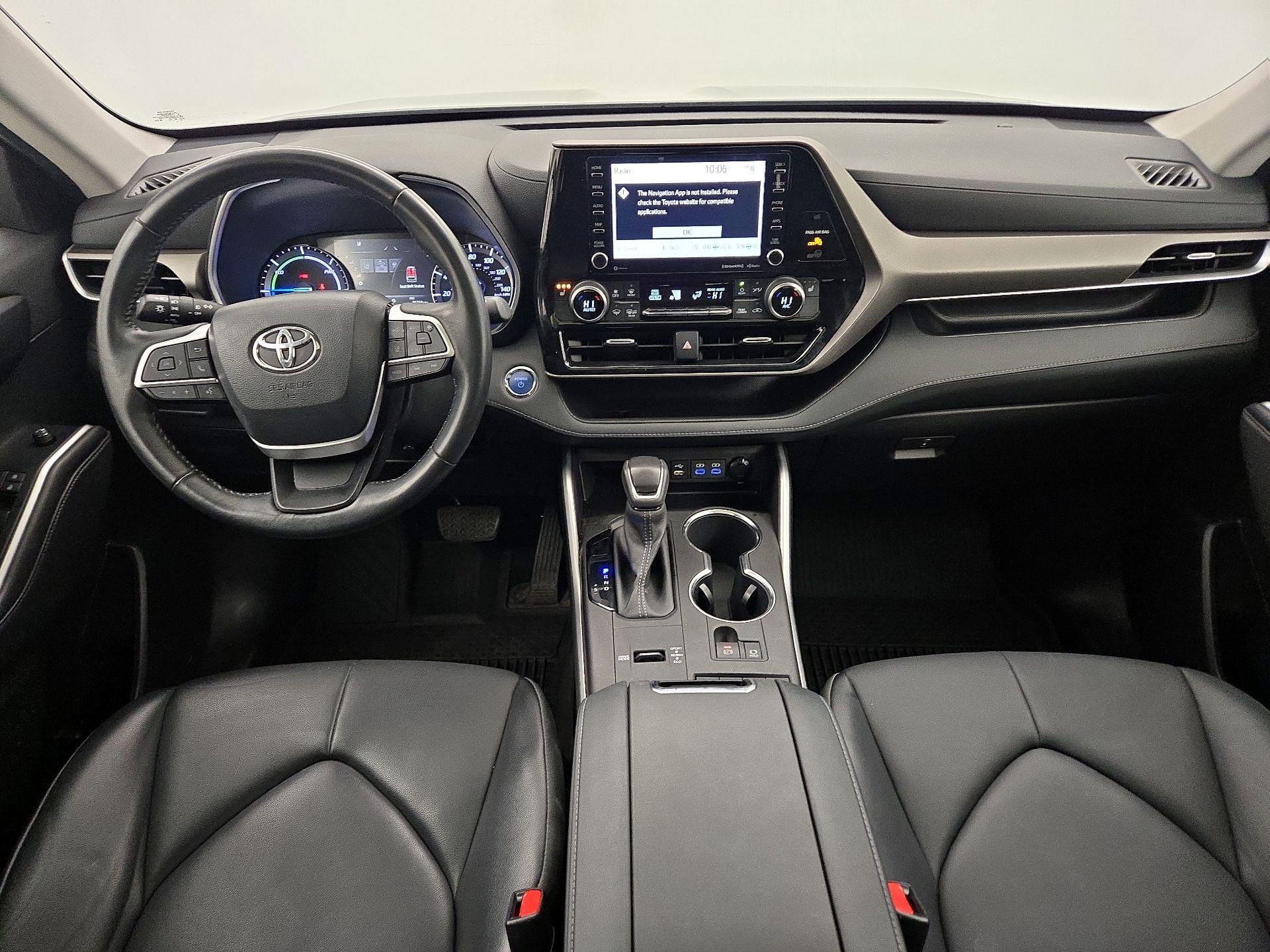 Thumbnail: 2022 Toyota Highlander - 9