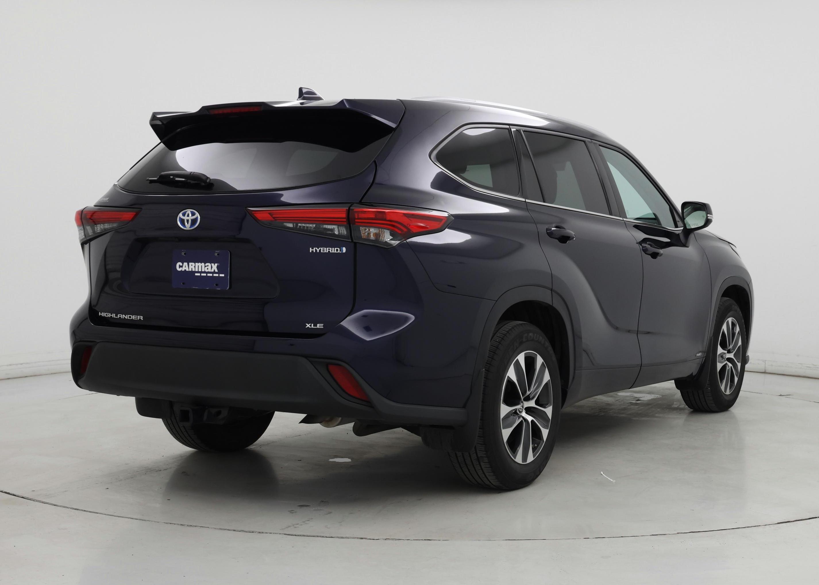 Thumbnail: 2022 Toyota Highlander - 8