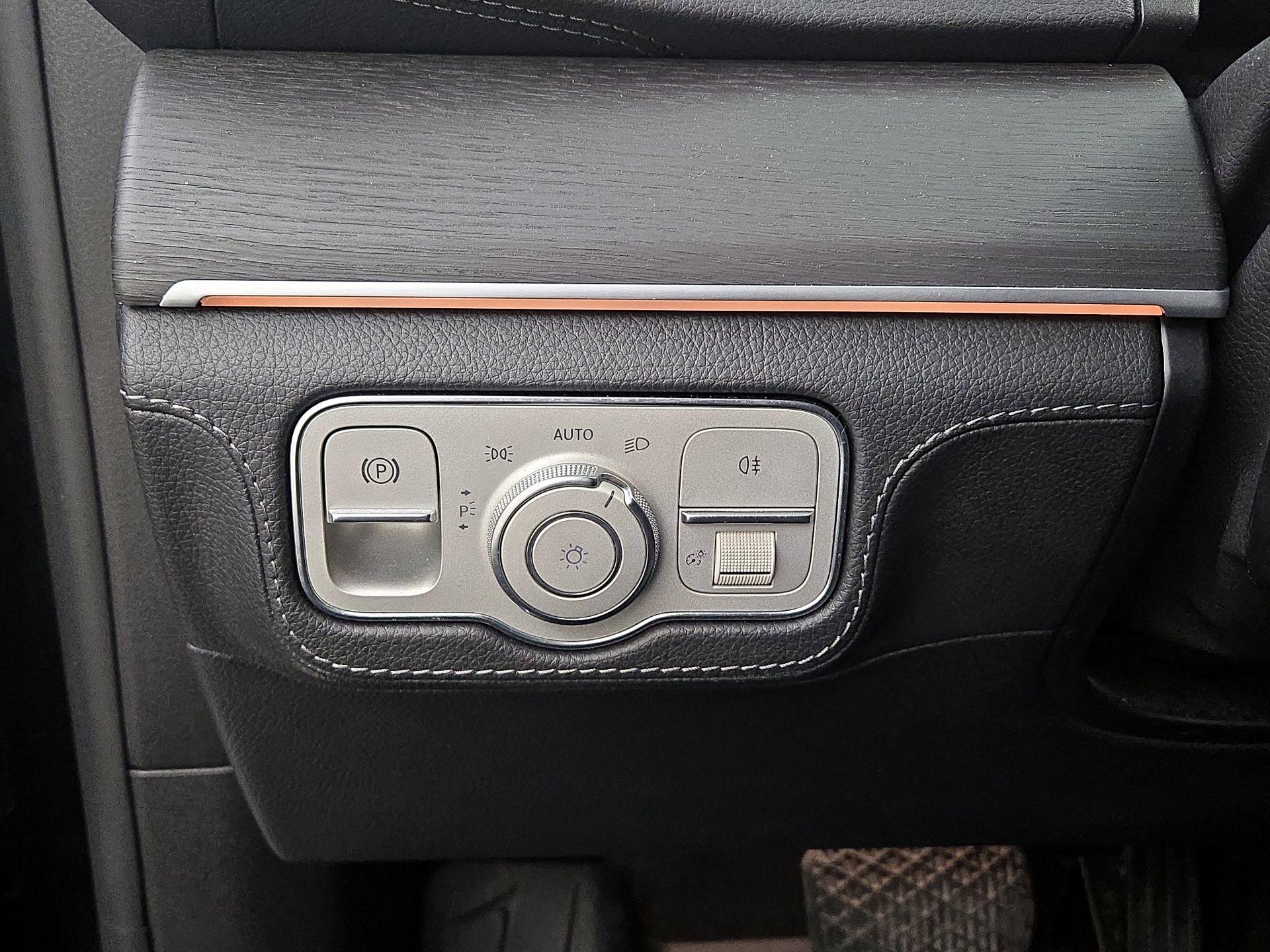 Thumbnail: 2020 Mercedes-Benz GLE - 13