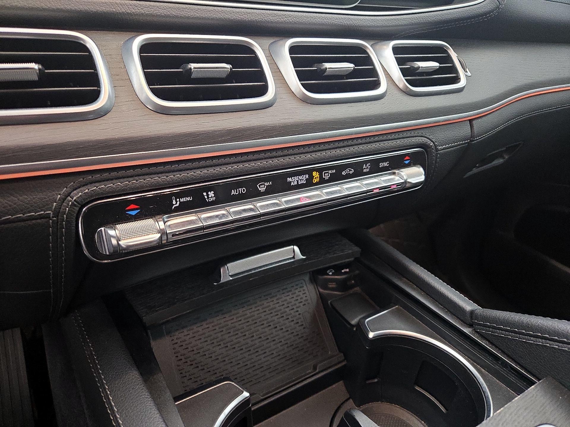 Thumbnail: 2020 Mercedes-Benz GLE - 17