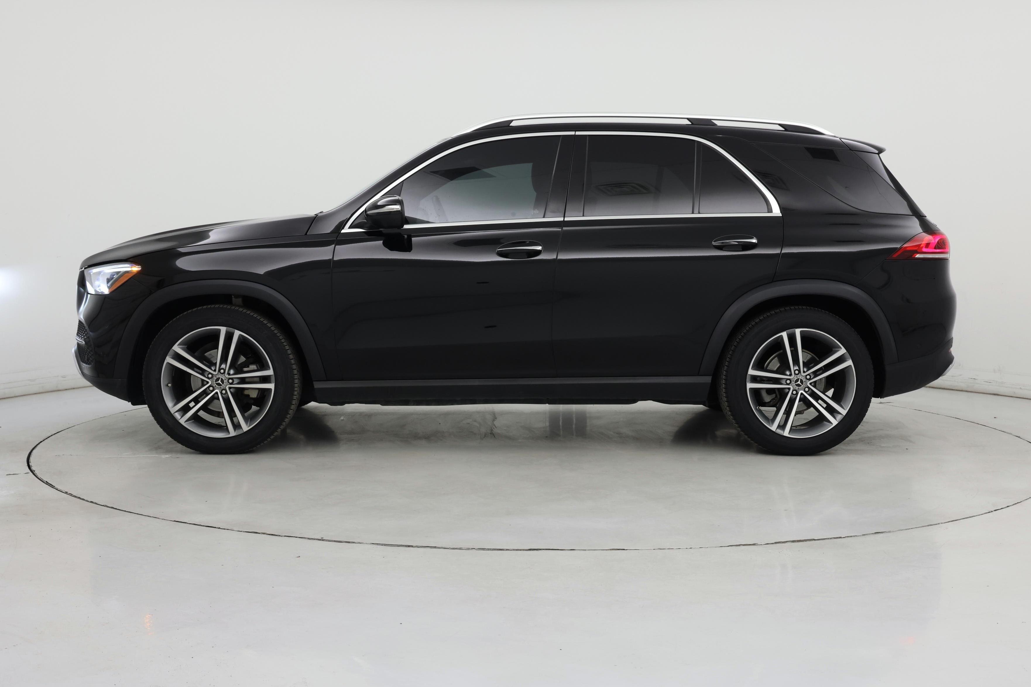 Thumbnail: 2020 Mercedes-Benz GLE - 3