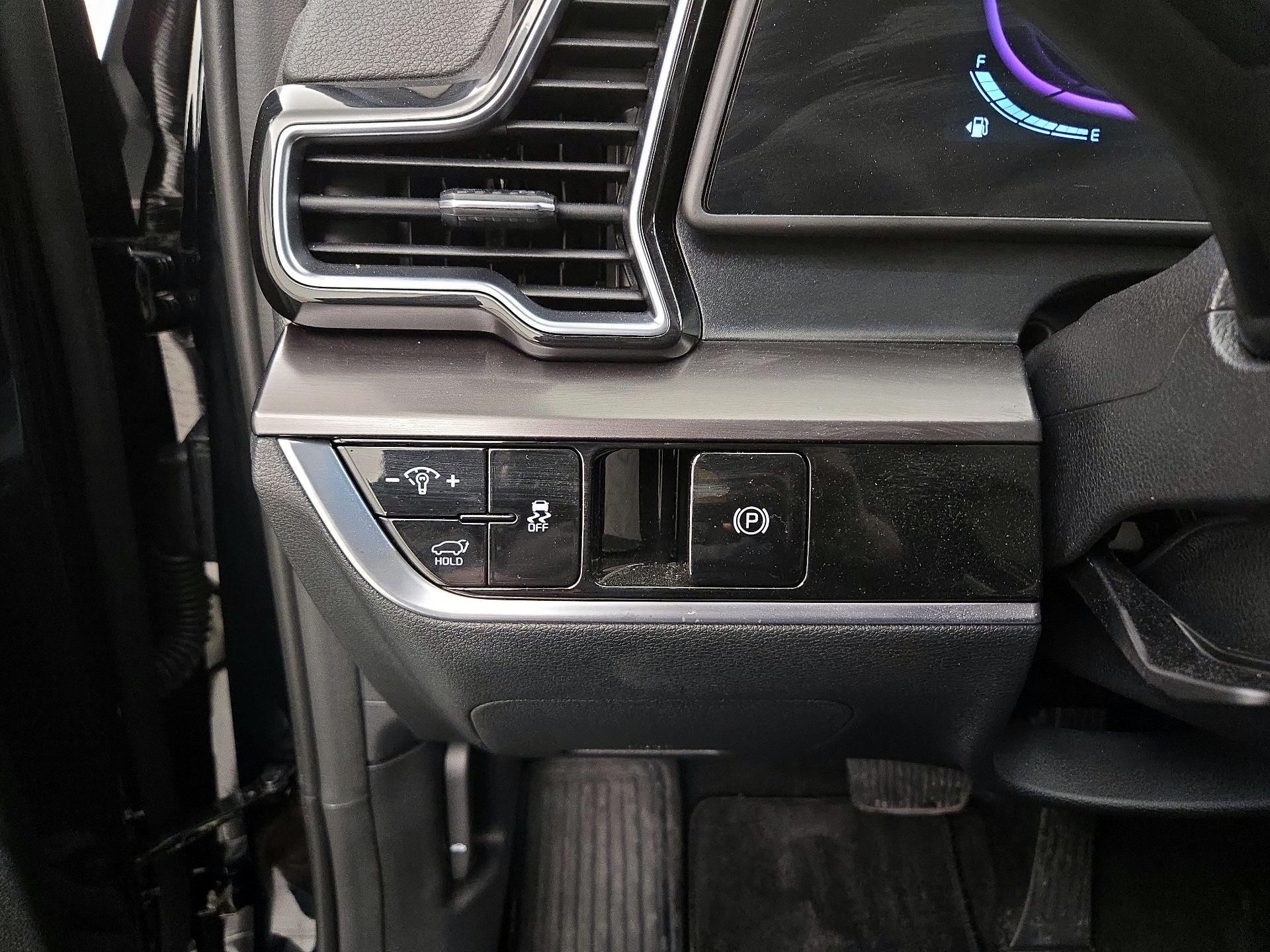 Thumbnail: 2025 Kia Sportage - 13