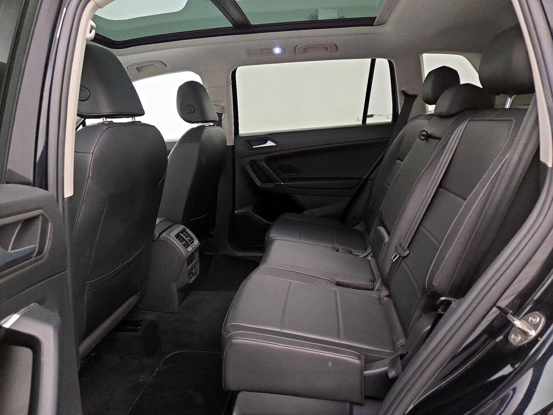 Thumbnail: 2020 Volkswagen Tiguan - 20