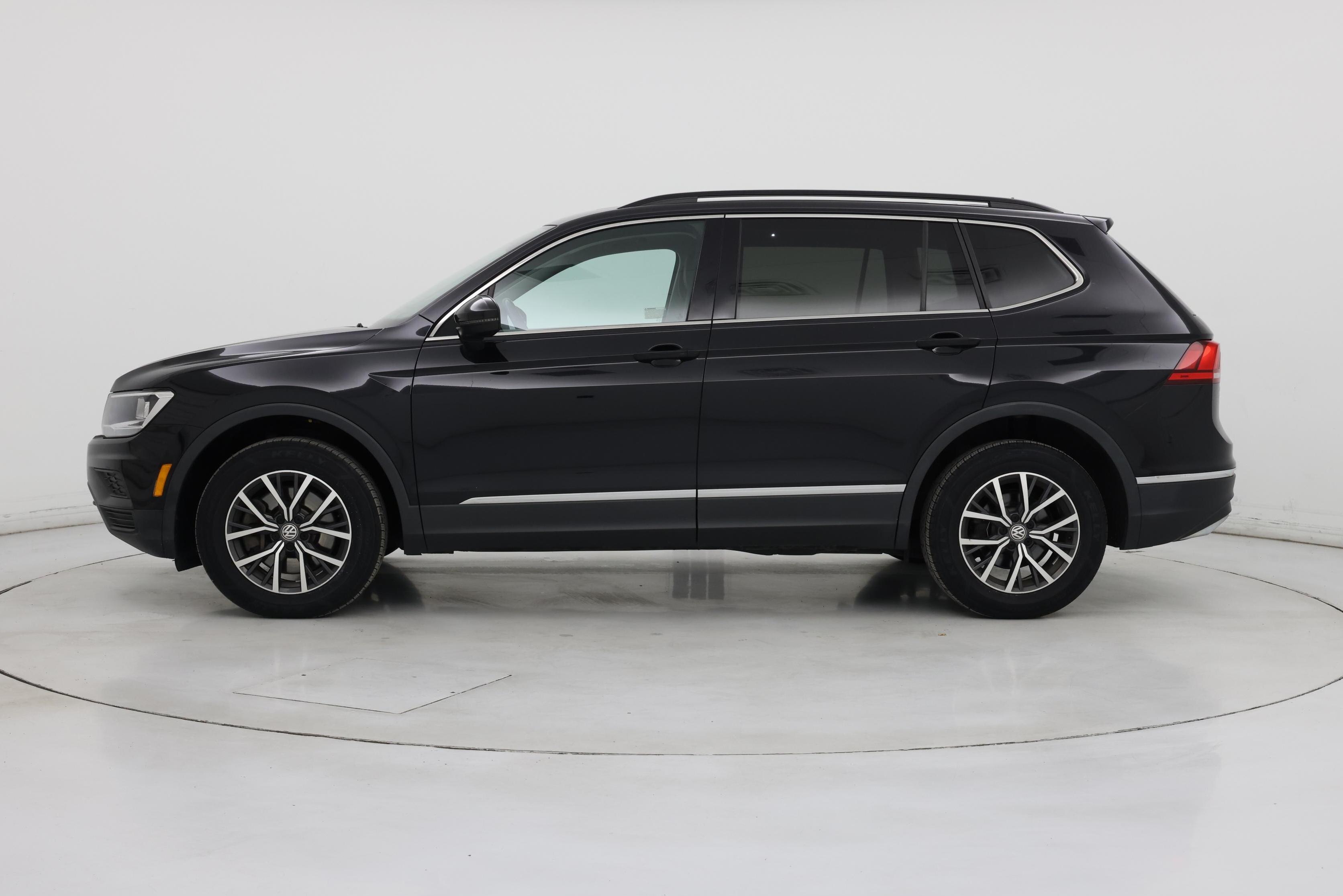 Thumbnail: 2020 Volkswagen Tiguan - 3