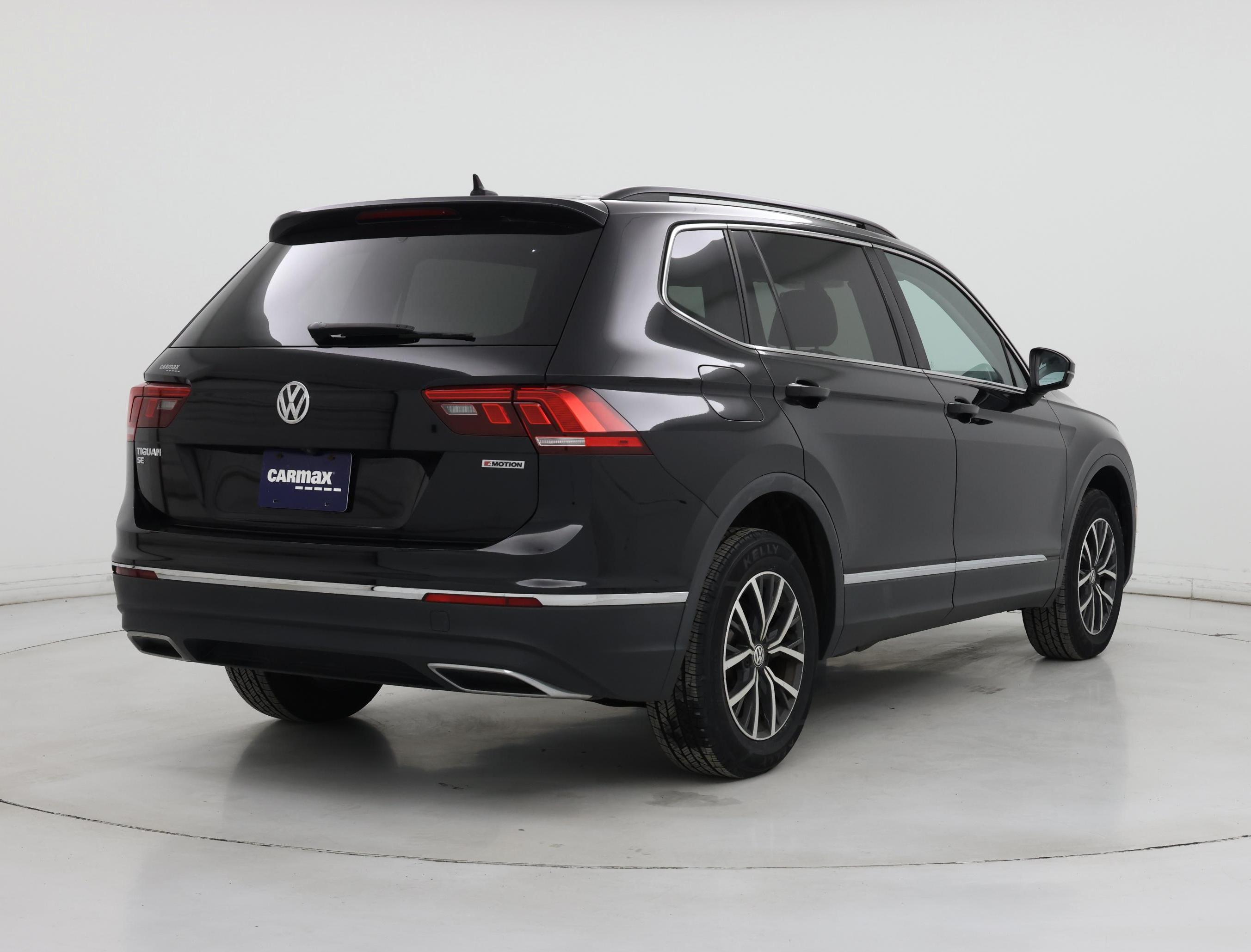 Thumbnail: 2020 Volkswagen Tiguan - 8