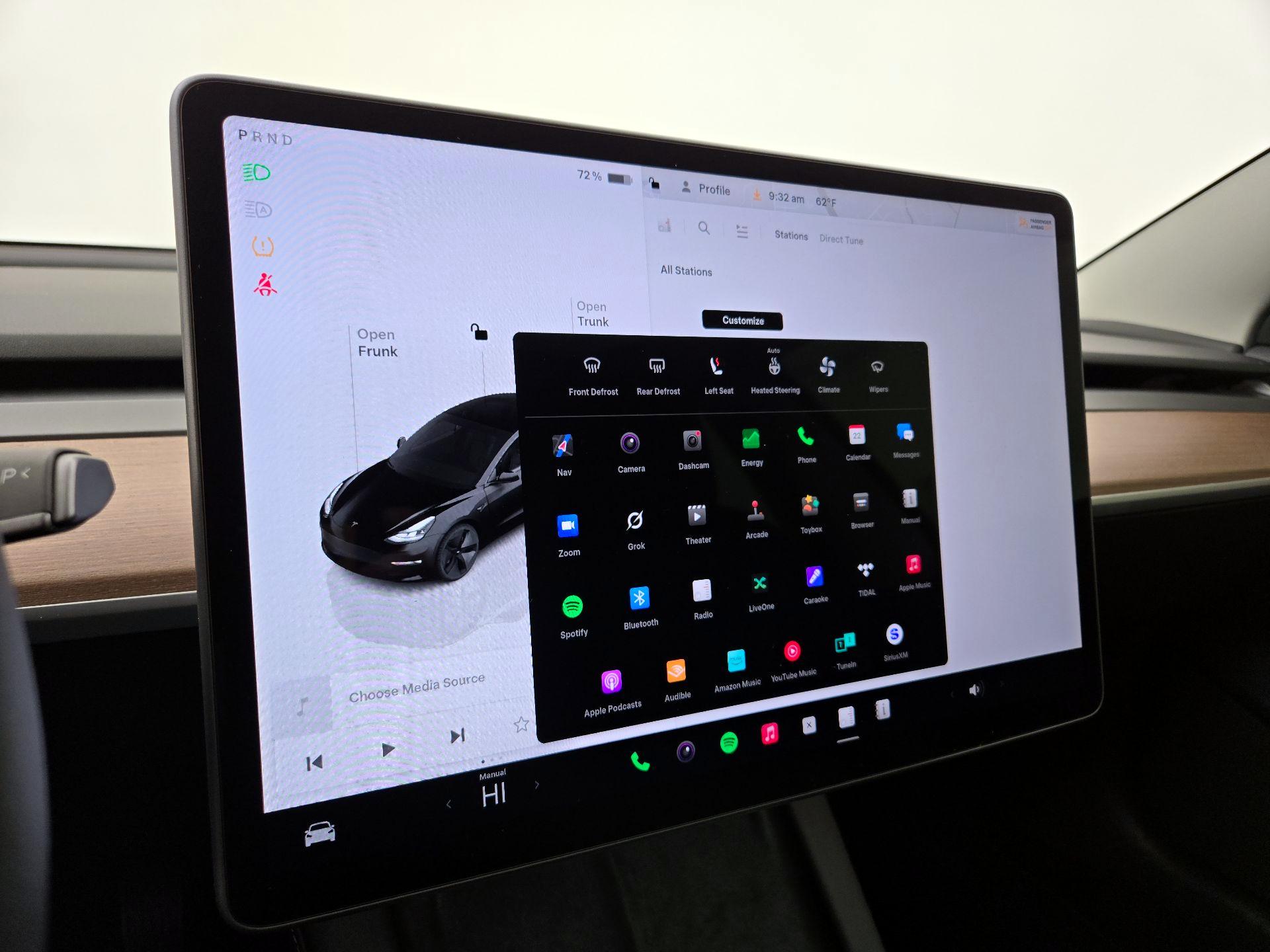 Thumbnail: 2023 Tesla Model 3 - 16