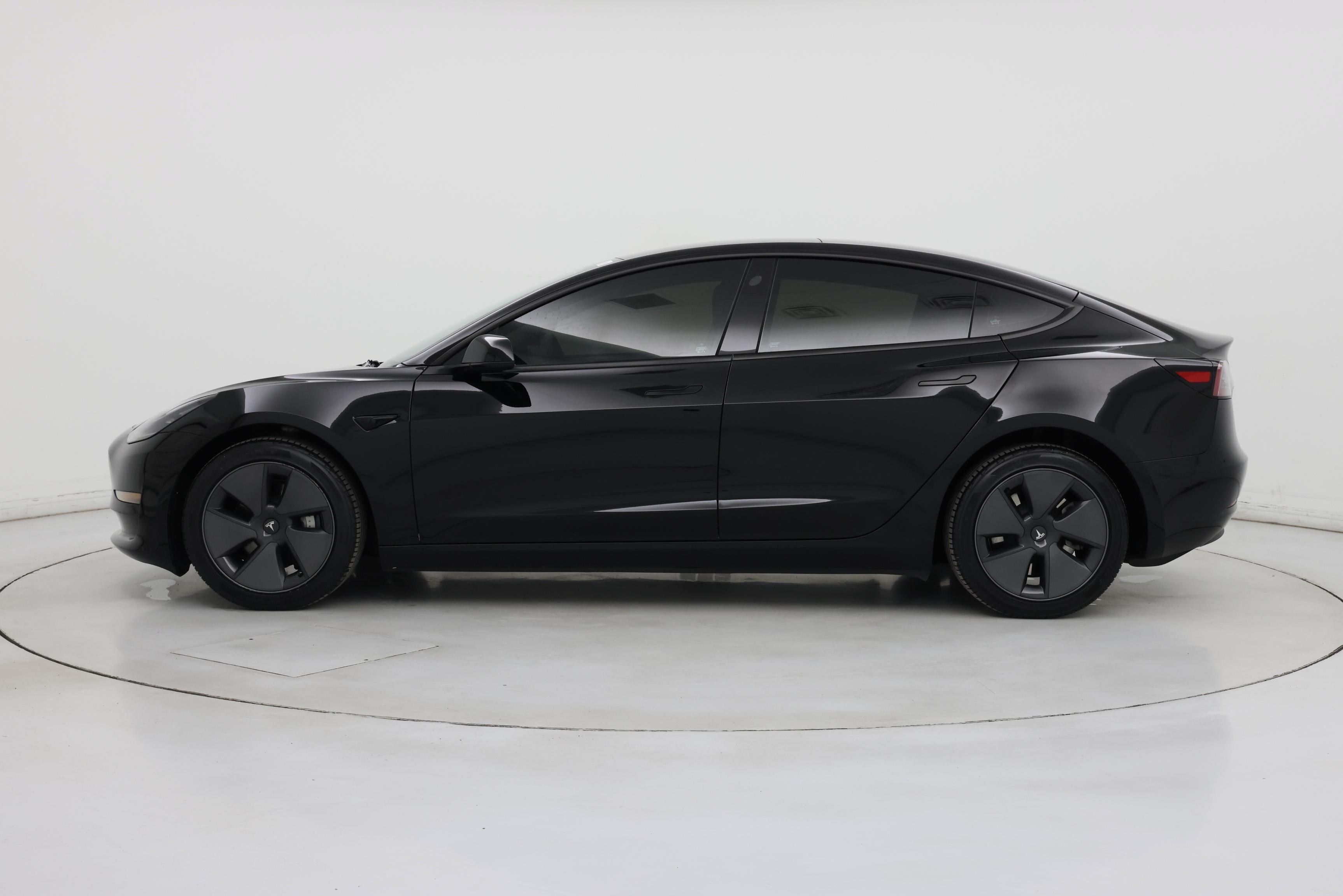 Thumbnail: 2023 Tesla Model 3 - 3