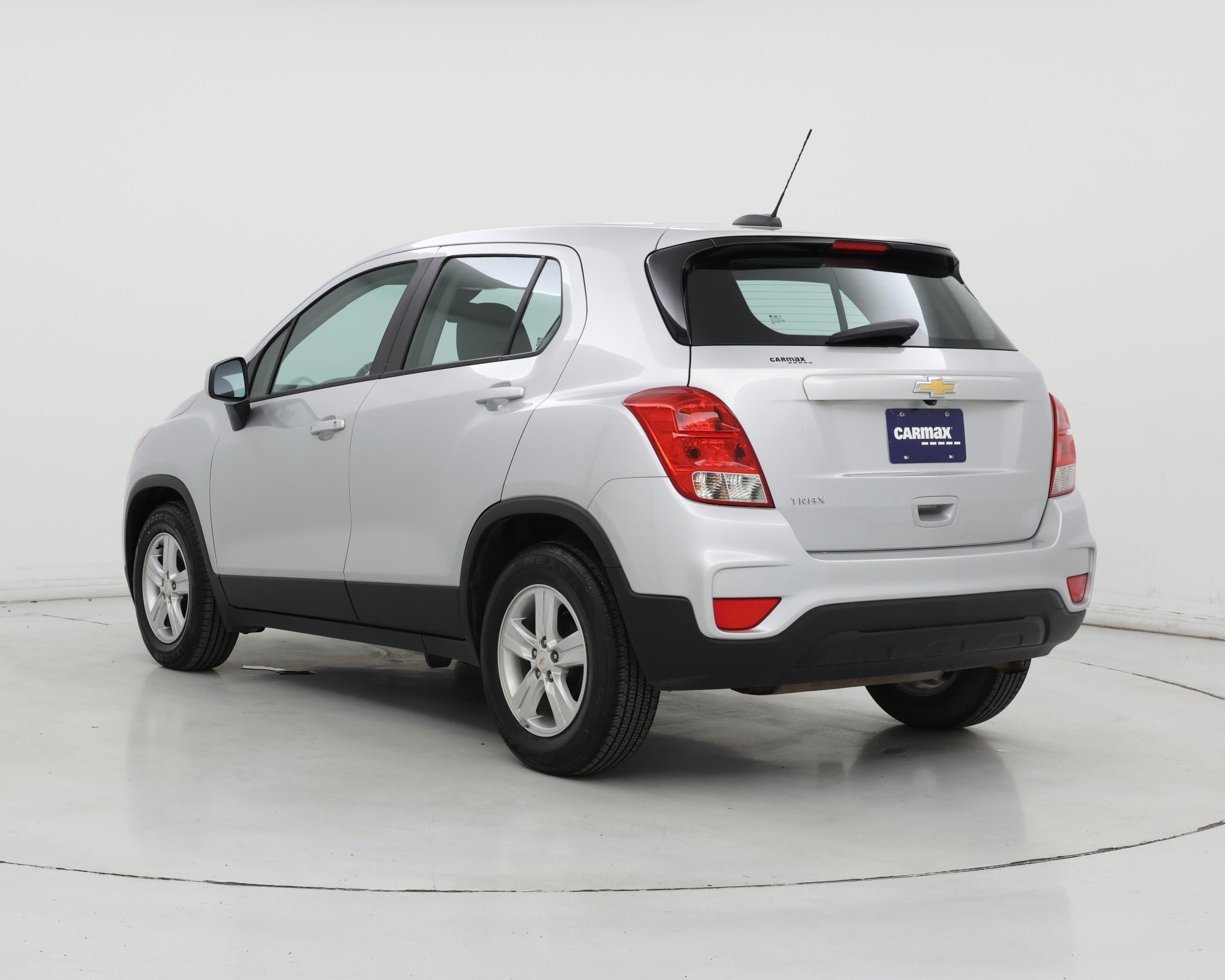 Thumbnail: 2020 Chevrolet Trax - 2