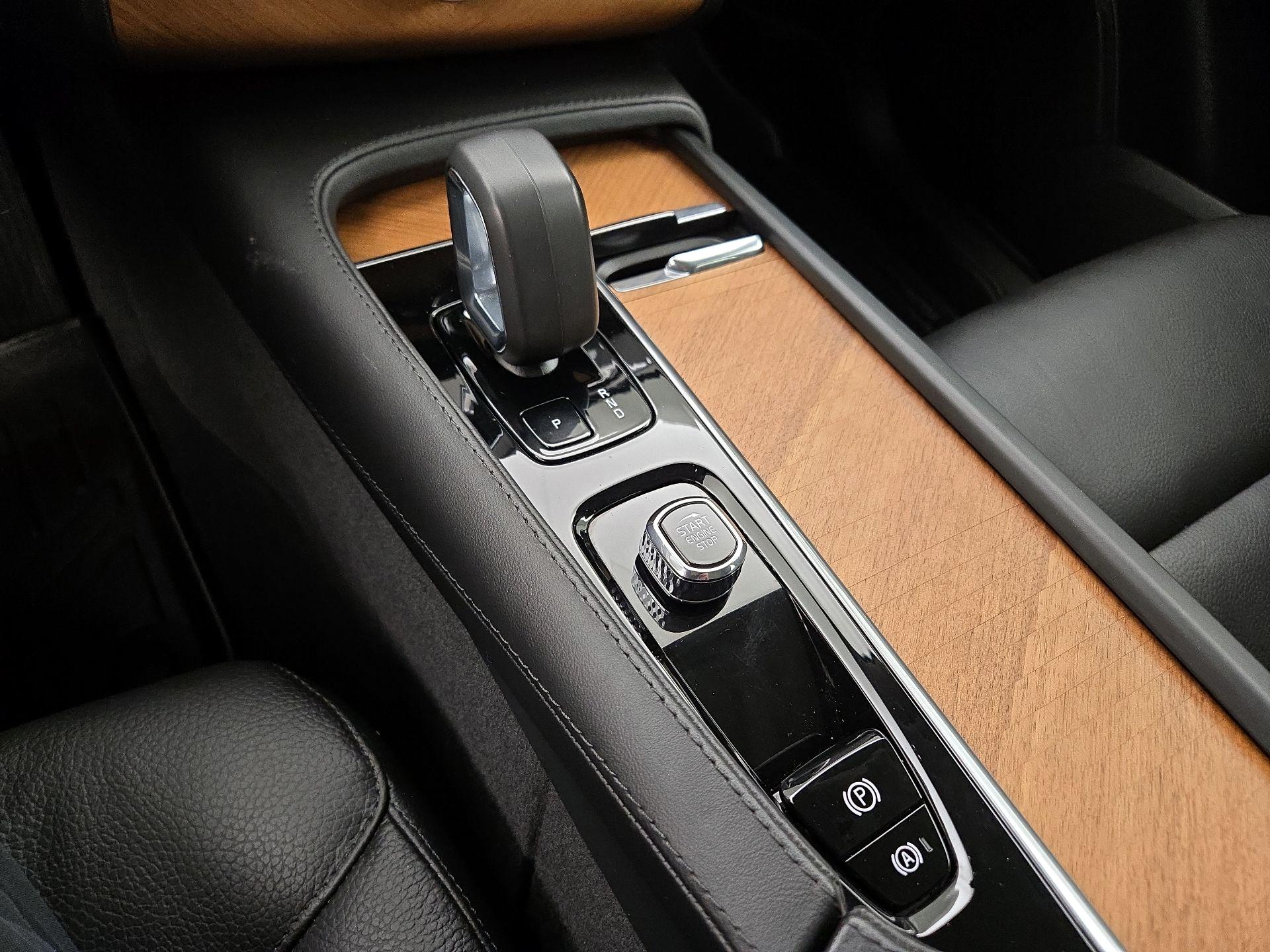 Thumbnail: 2024 Volvo XC90 - 18