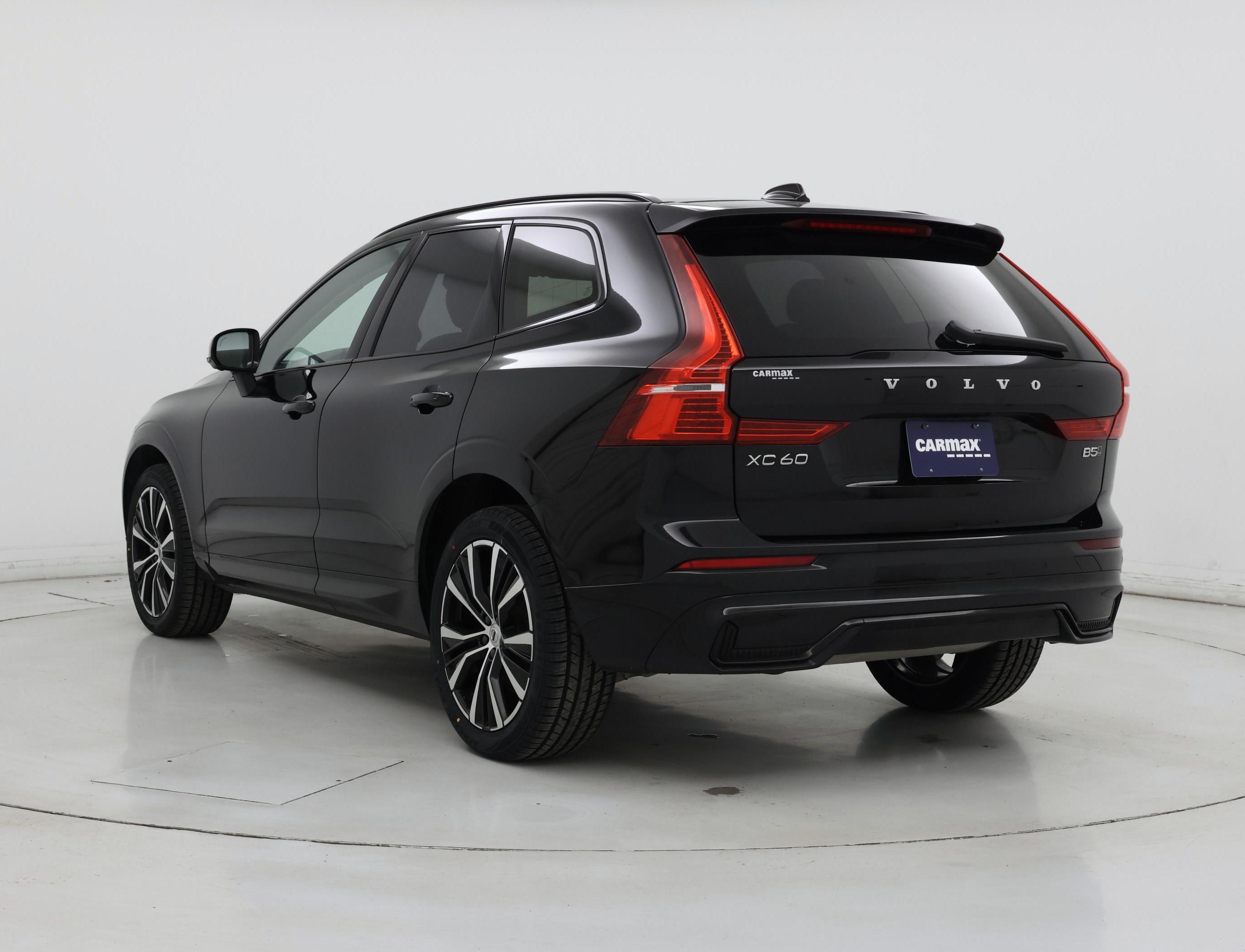 Thumbnail: 2023 Volvo XC60 - 2