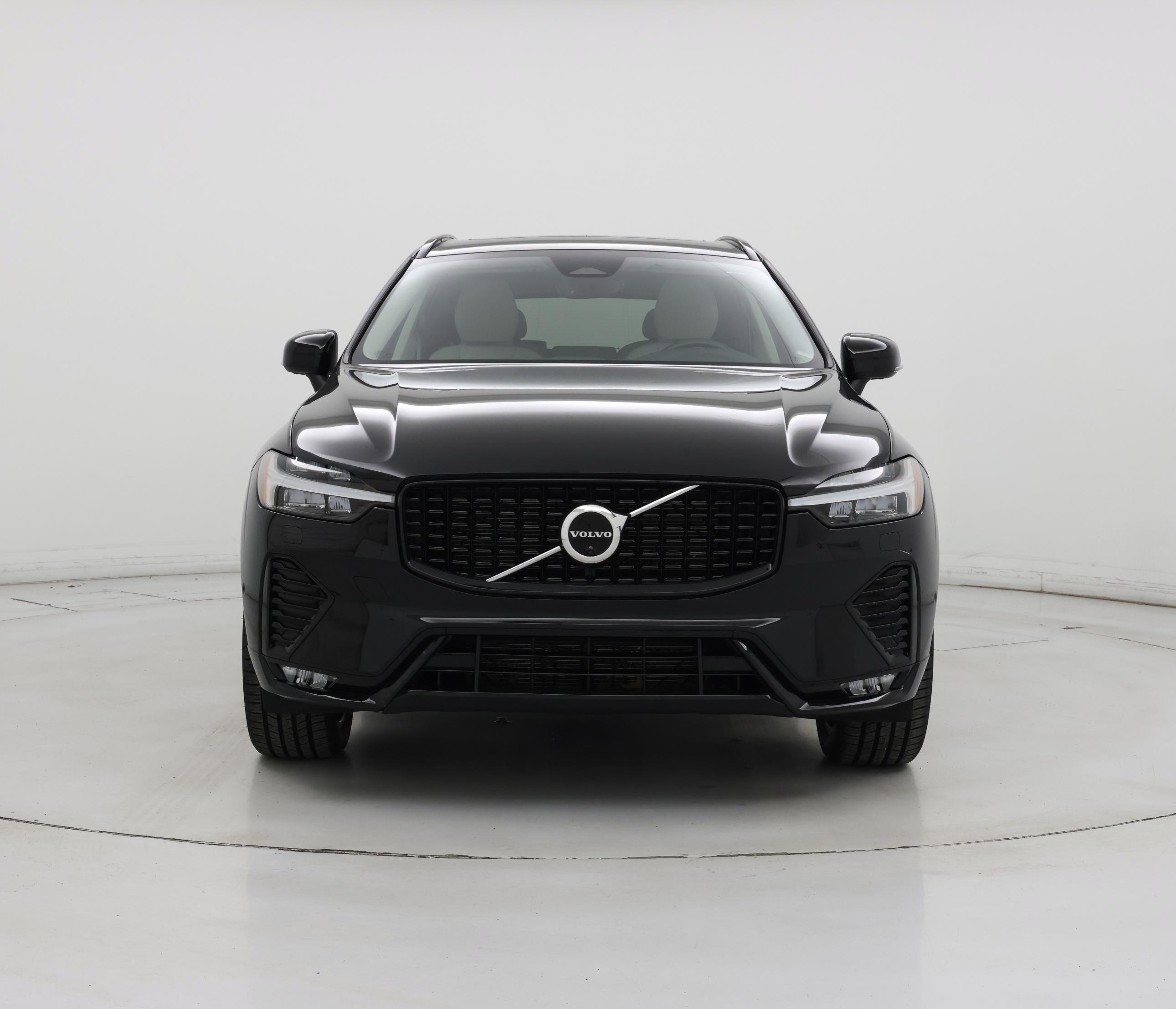 Thumbnail: 2023 Volvo XC60 - 5