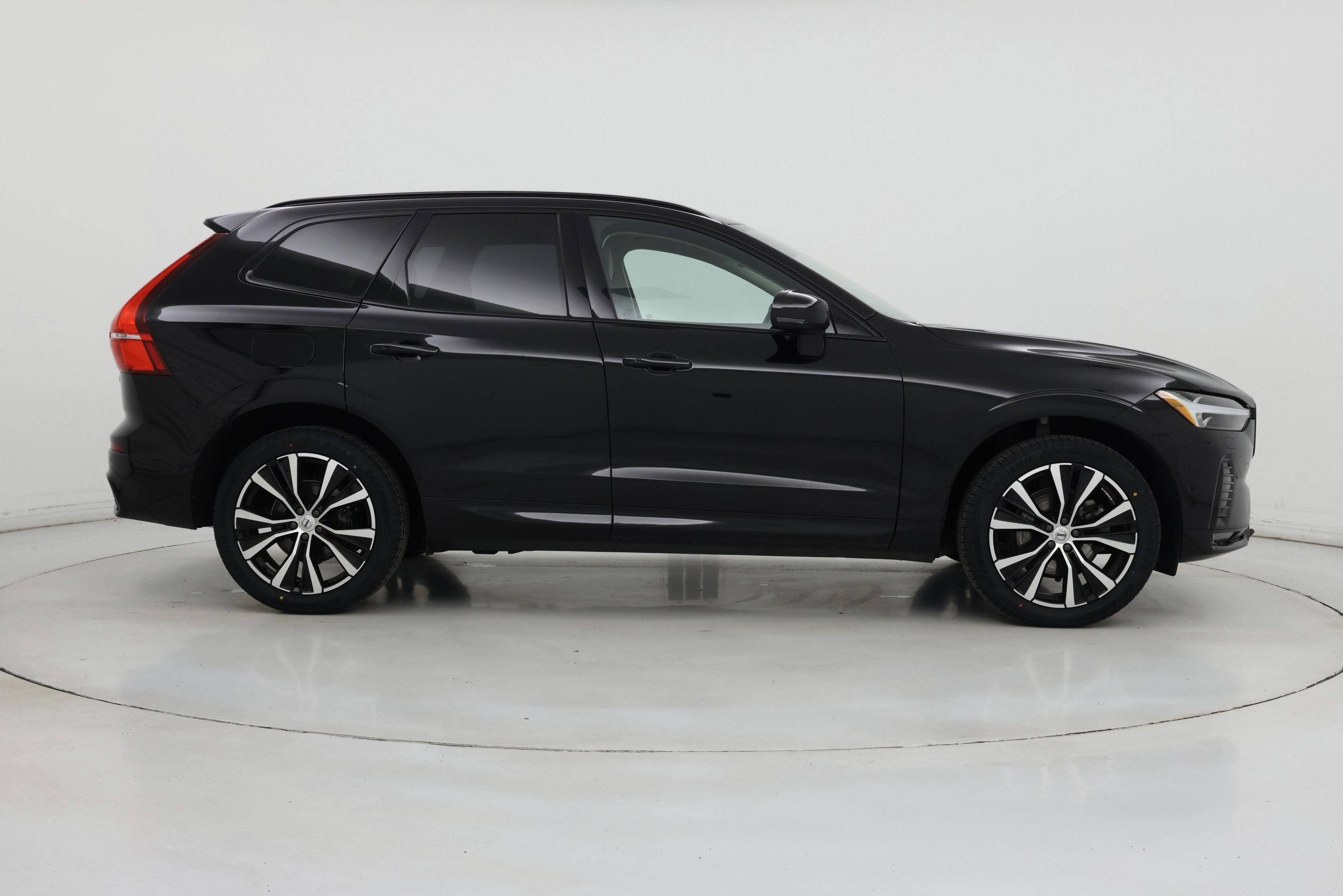 Thumbnail: 2023 Volvo XC60 - 7