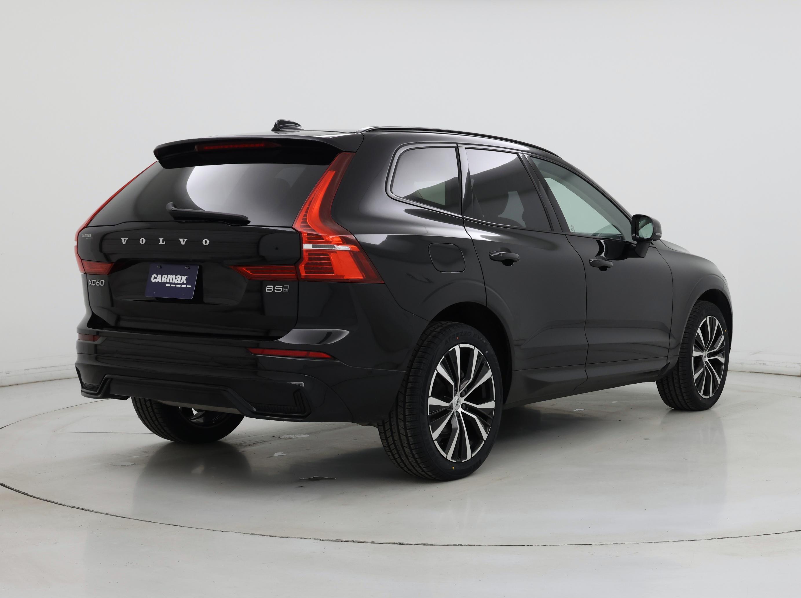 Thumbnail: 2023 Volvo XC60 - 8
