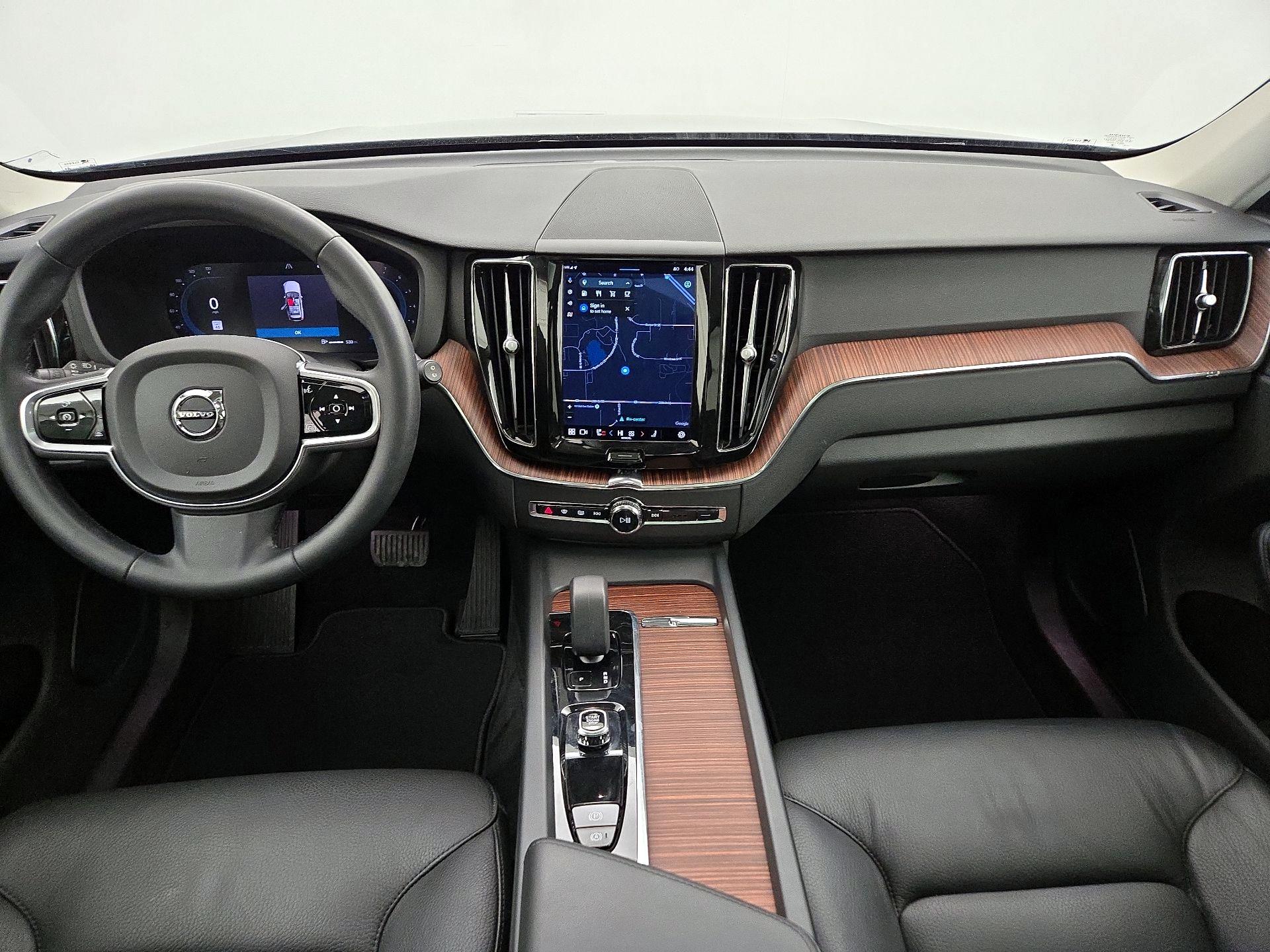 Thumbnail: 2023 Volvo XC60 - 9