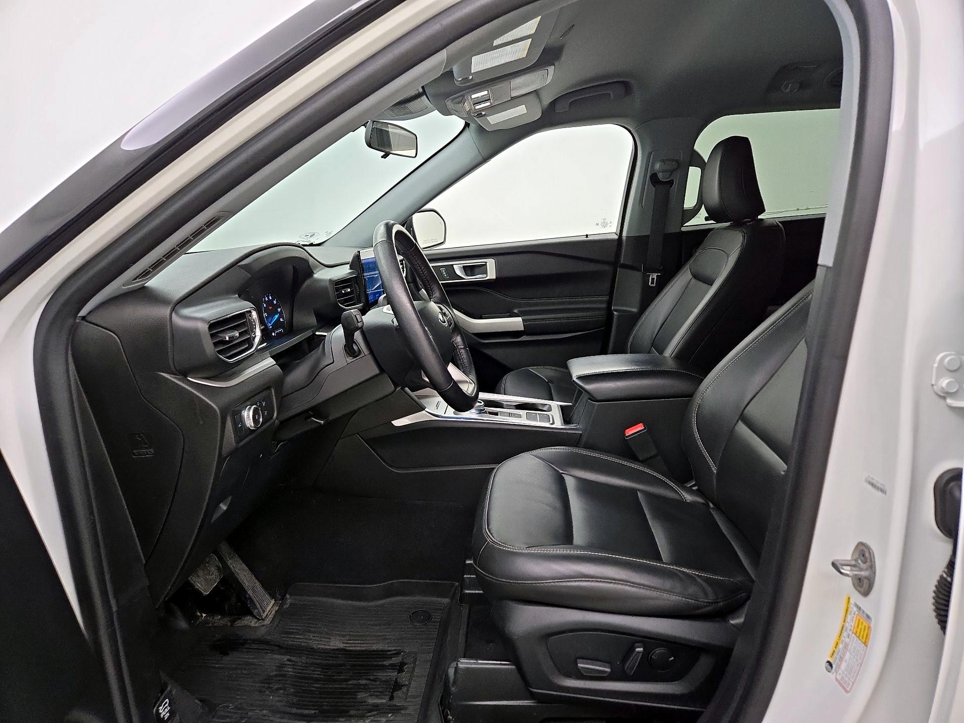 Thumbnail: 2022 Ford Explorer - 11