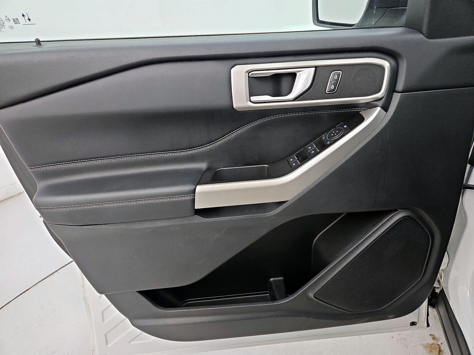 Thumbnail: 2022 Ford Explorer - 12