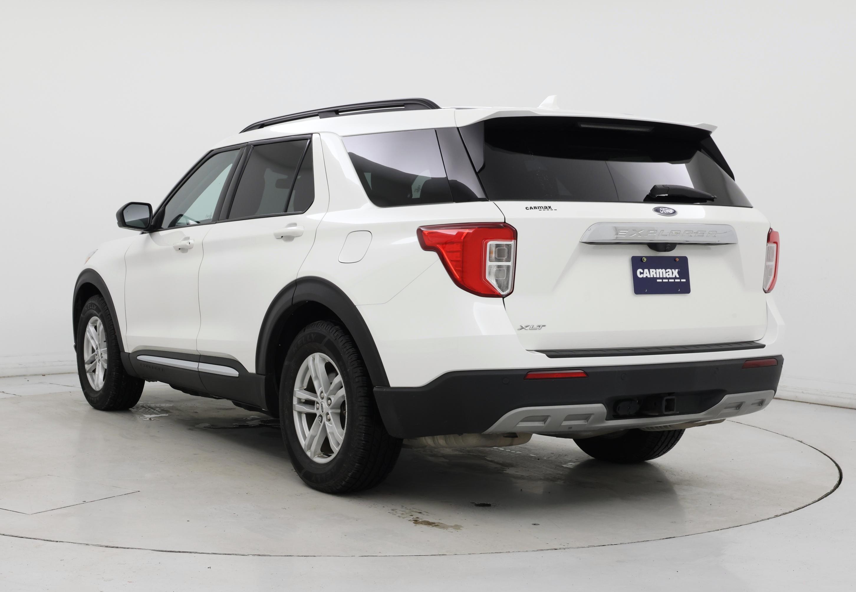 Thumbnail: 2022 Ford Explorer - 2