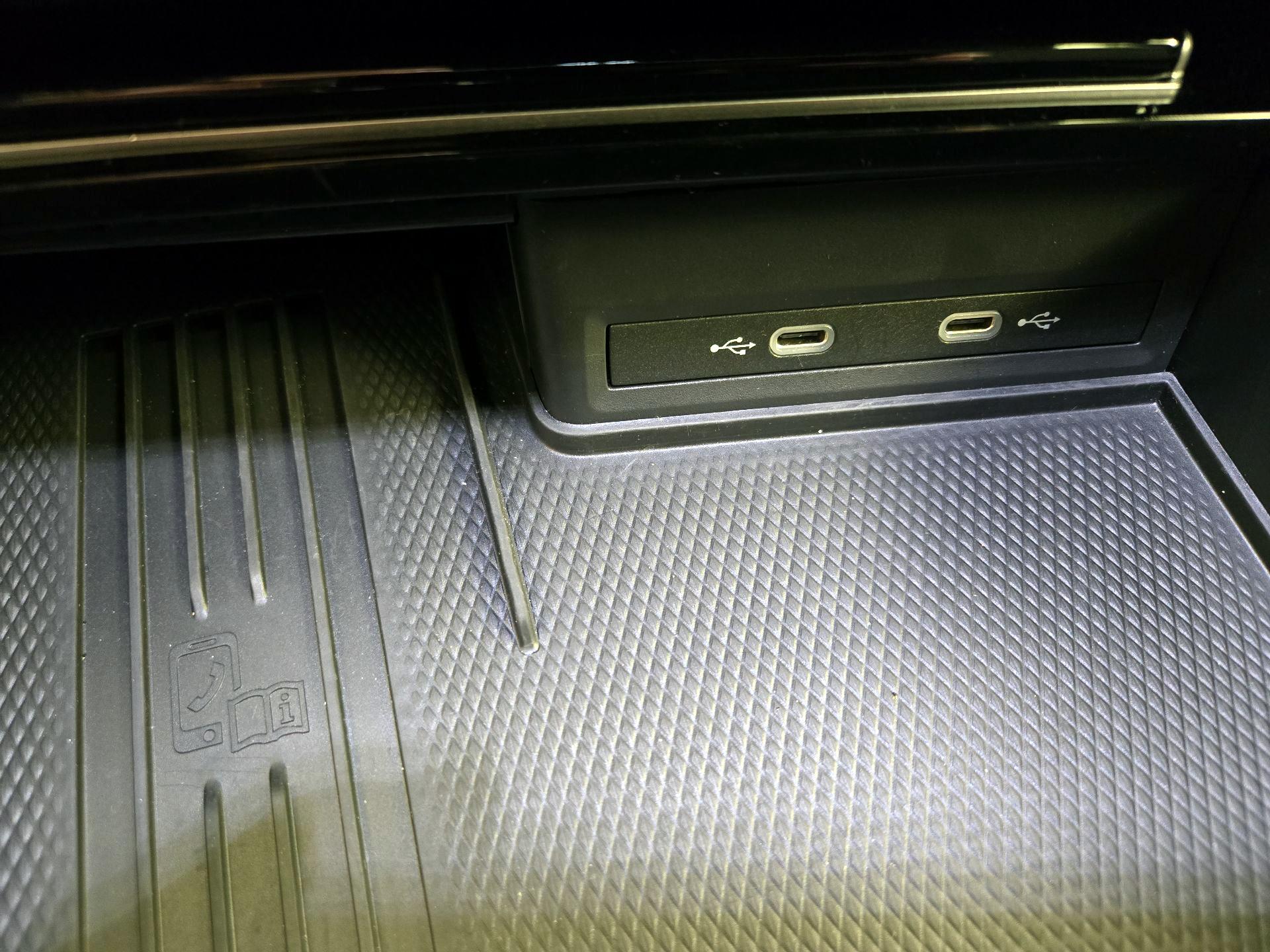 Thumbnail: 2025 Volkswagen Atlas - 18