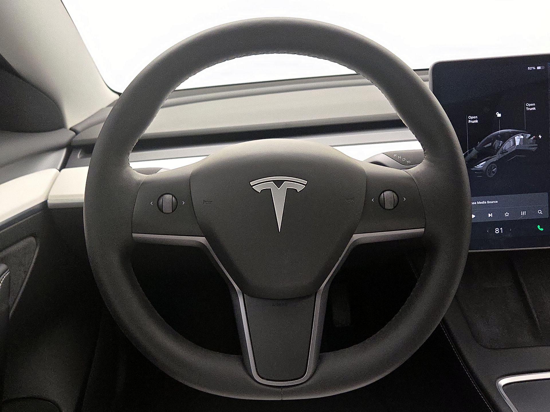 Thumbnail: 2021 Tesla Model 3 - 10