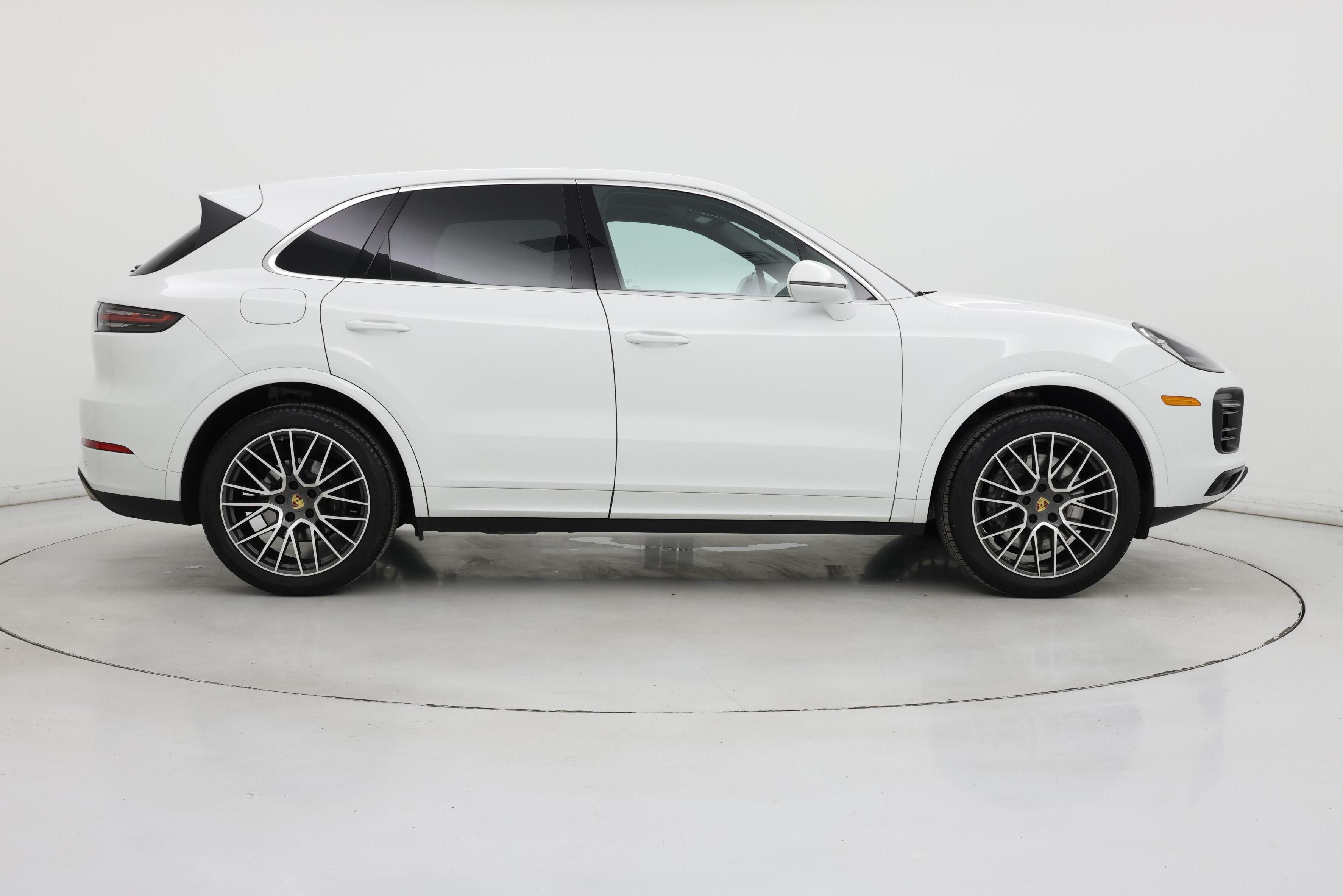 Thumbnail: 2021 Porsche Cayenne - 7
