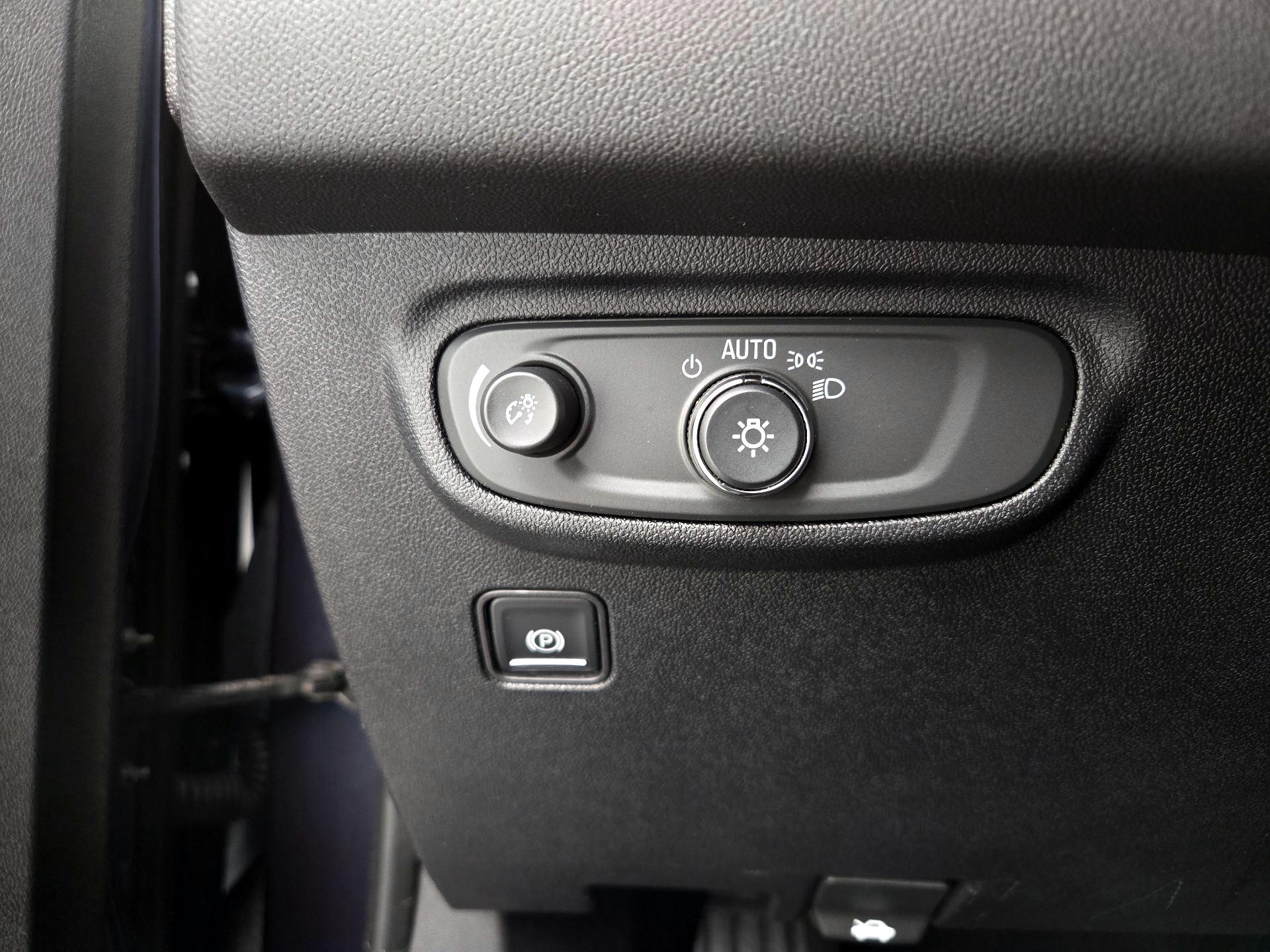 Thumbnail: 2018 GMC Terrain - 13